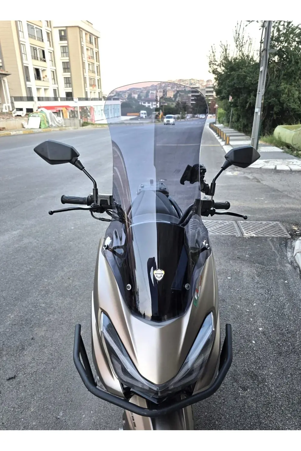 RKS Newlight PRO Ön Cam 2023-2025 Model 75cm Füme Renkli 4mm UZUN