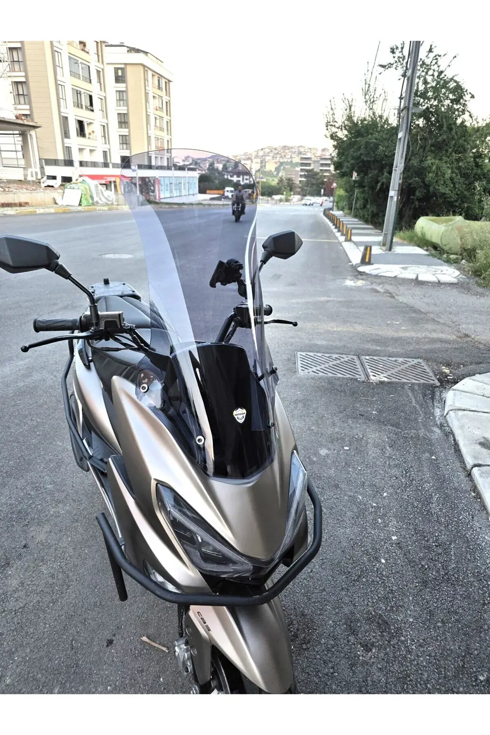 RKS Newlight PRO Ön Cam 2023-2025 Model 75cm Füme Renkli 4mm UZUN