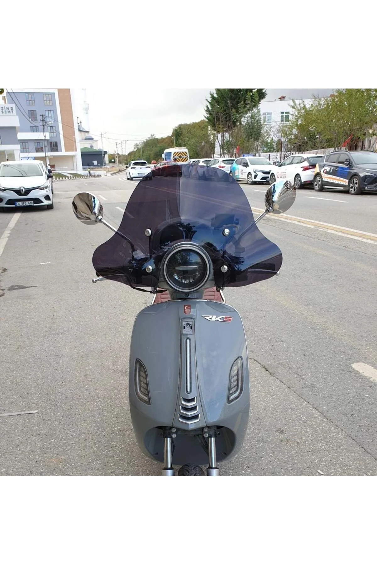 RKS Pride 125 Ön Cam 2023-2026 Model 39cm Siyah Renkli 4mm Elcikl