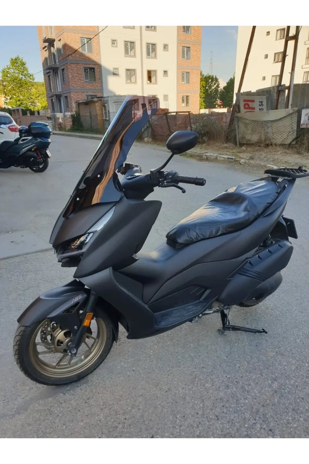RKS RZ 250 S Ön Cam 2022-2025 Model 68cm Siyah Renkli 4mm UZUN