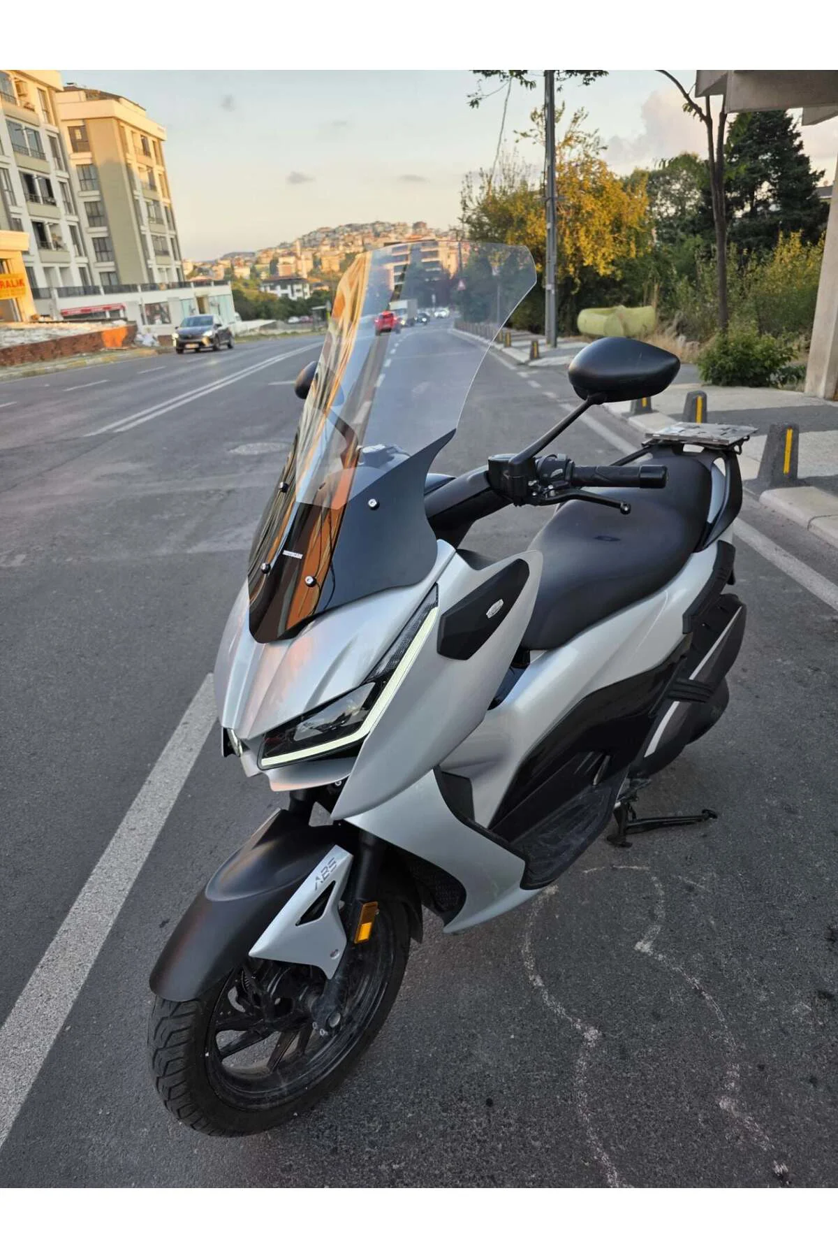 RKS RZ 250 S Ön Cam 2022-2026 Model 68cm Şeffaf Renkli 4mm UZUN