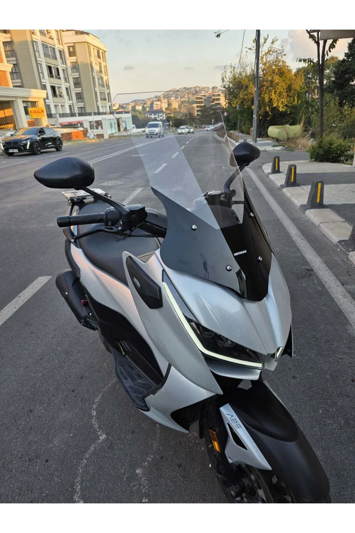 RKS RZ 250 S Ön Cam 2022-2026 Model 68cm Şeffaf Renkli 4mm UZUN