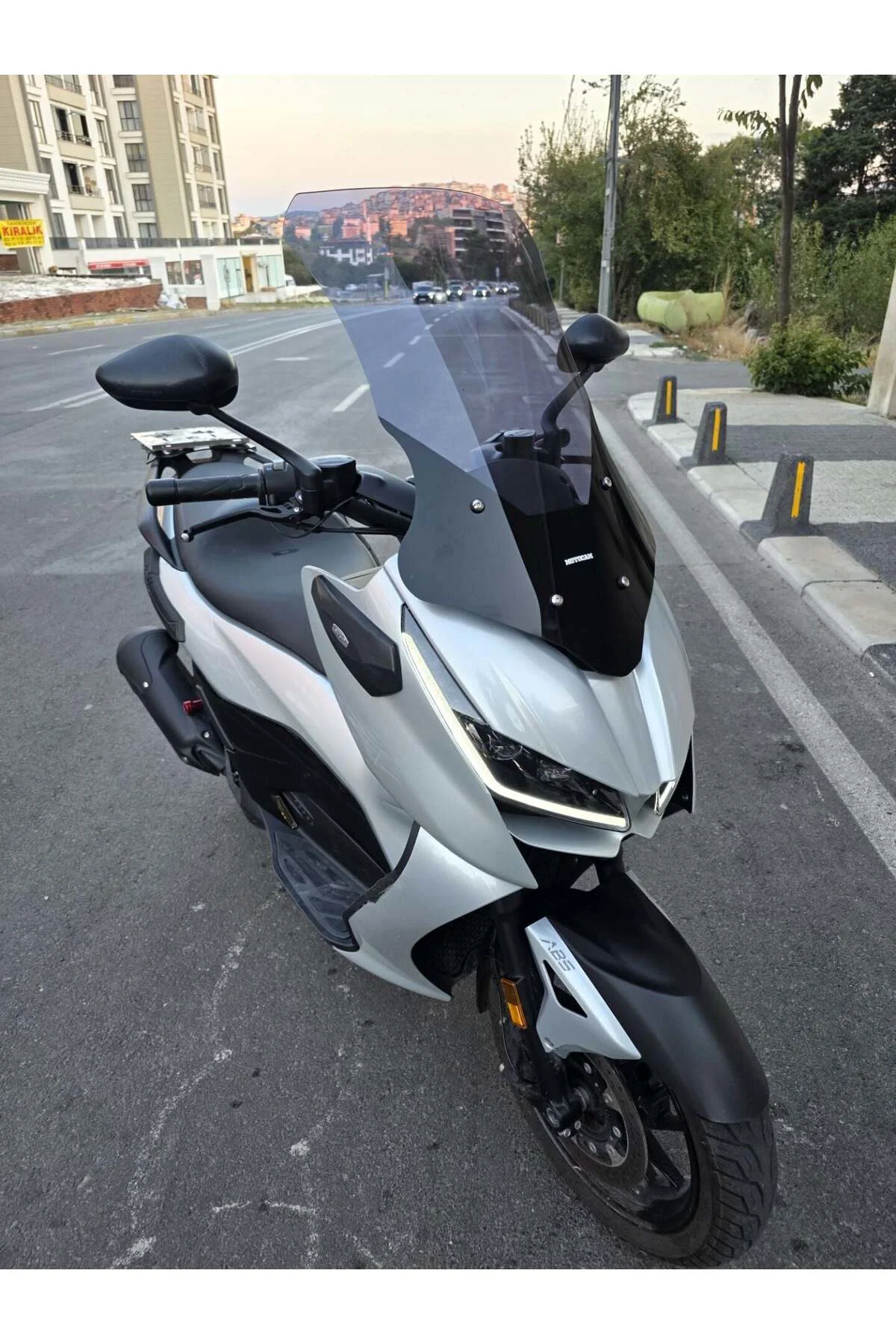 RKS RZ 250 S Ön Cam 2022-2026 Model 68cm Füme Renkli 4mm UZUN