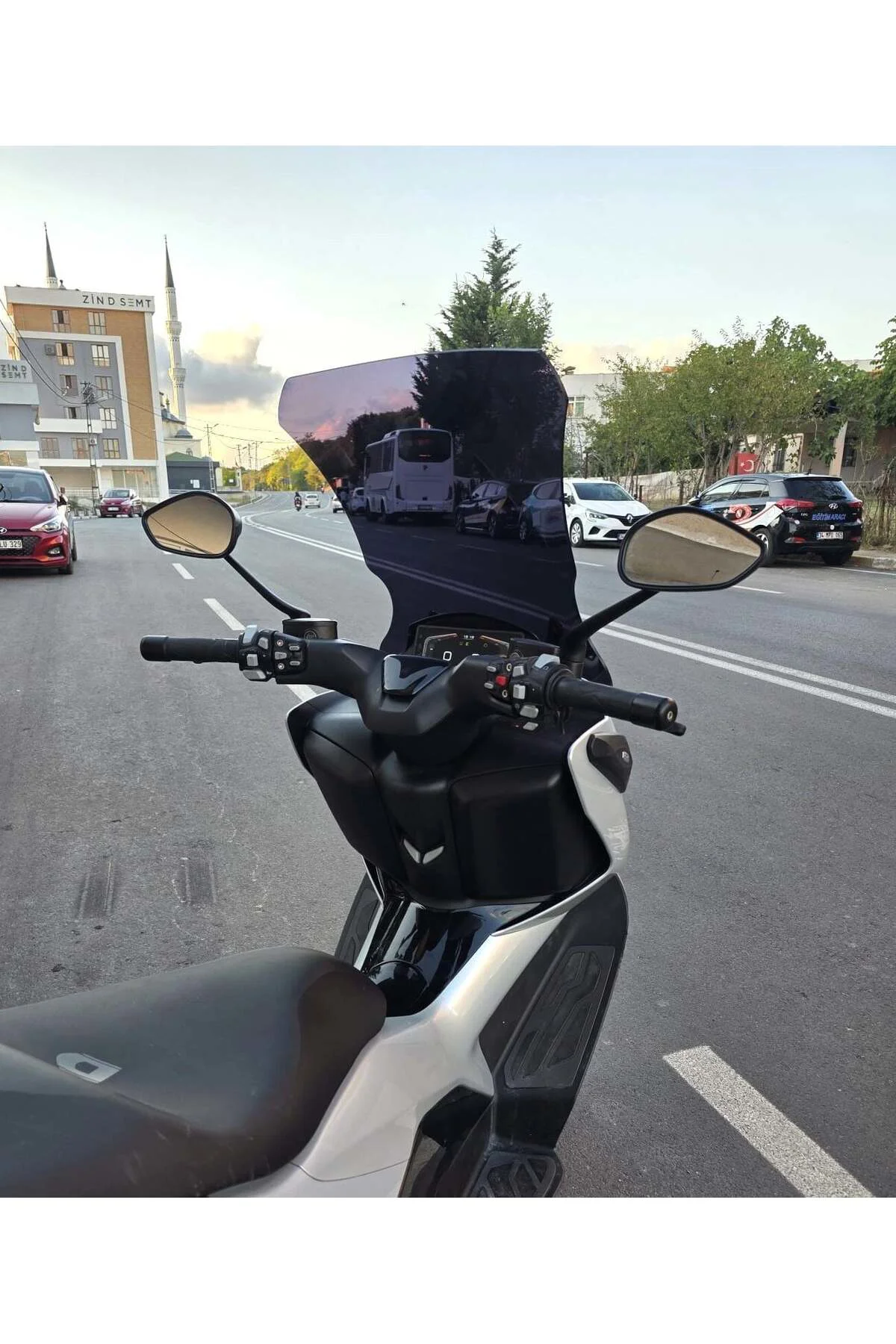RKS RZ 250 S Ön Cam 2022-2026 Model 68cm Siyah Renkli 4mm UZUN