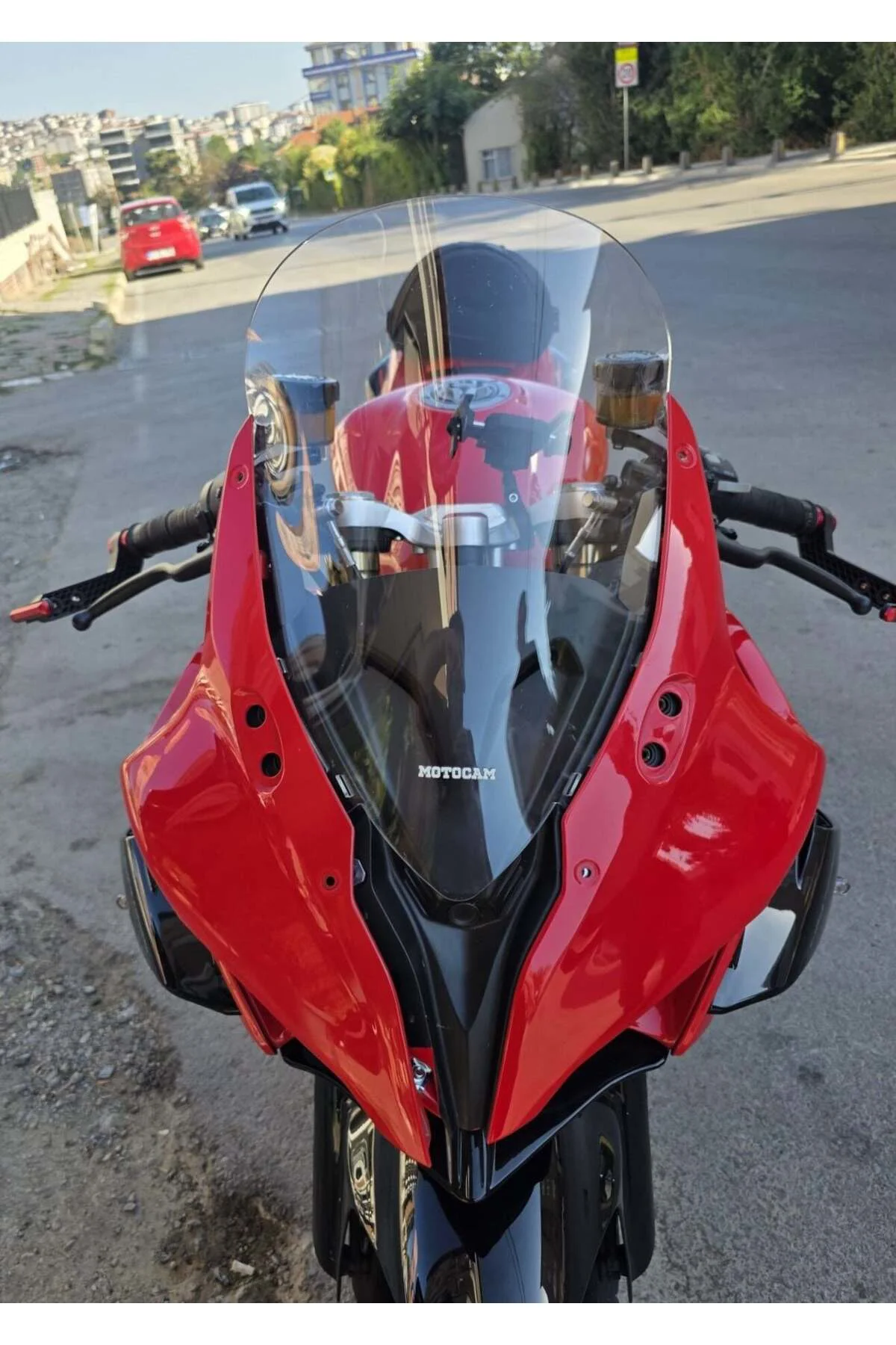 RKS SRK 550 RS Ön Cam 2023-2026 Model 42cm Şeffaf Renkli 4mm