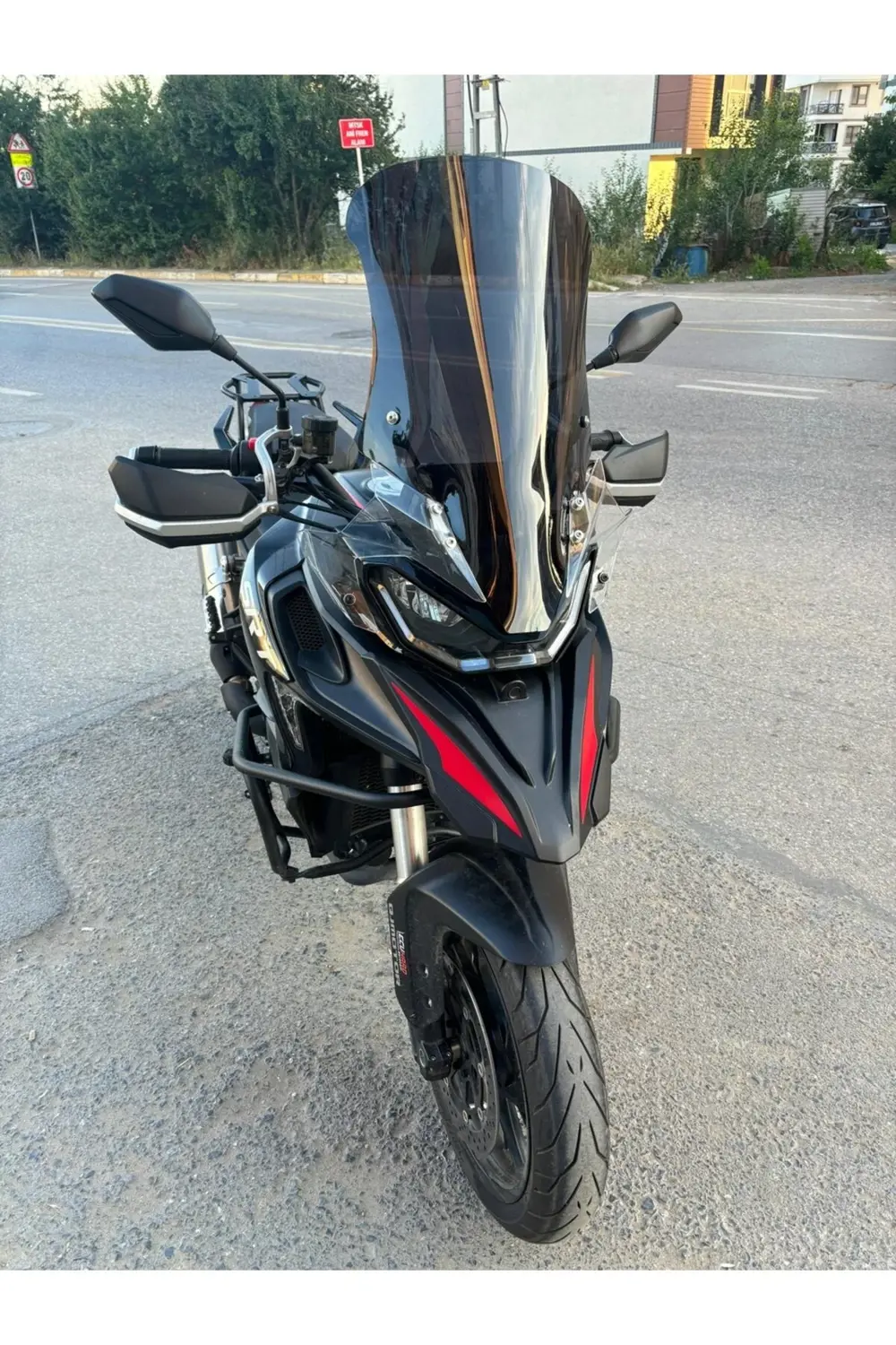 RKS SRT 900 SX Ön Cam 2023-2026 Model 61cm Siyah Renkli 4mm