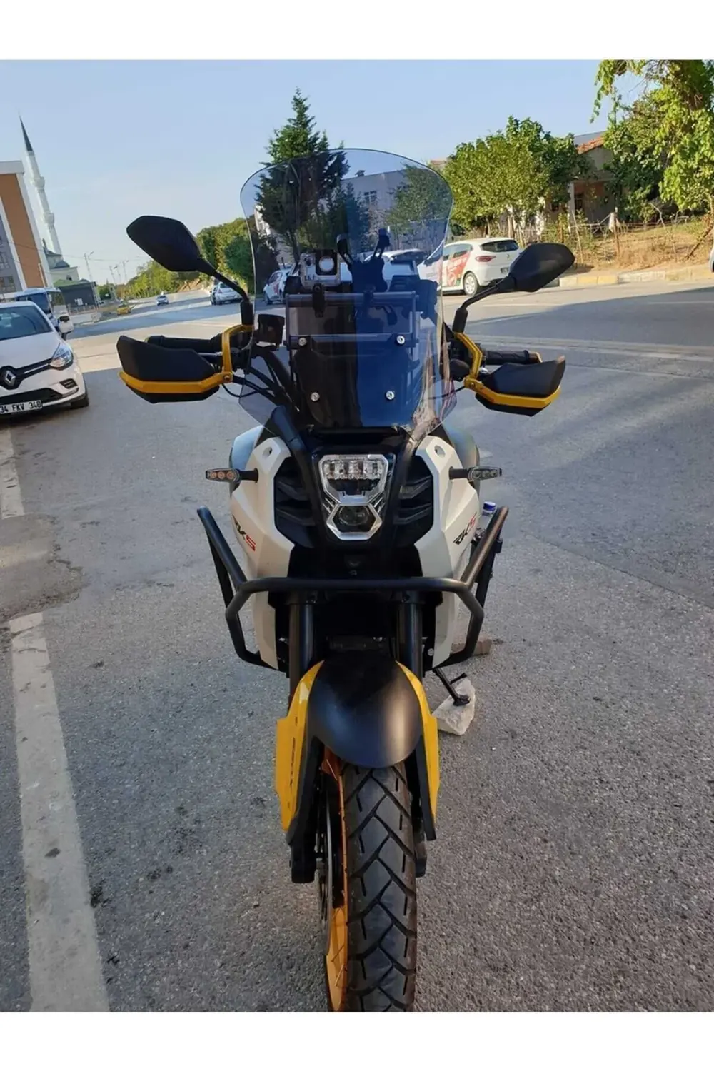 RKS SVT 650 X Ön Cam 2023-2025 Model 50cm Füme Renkli 4mm UZUN