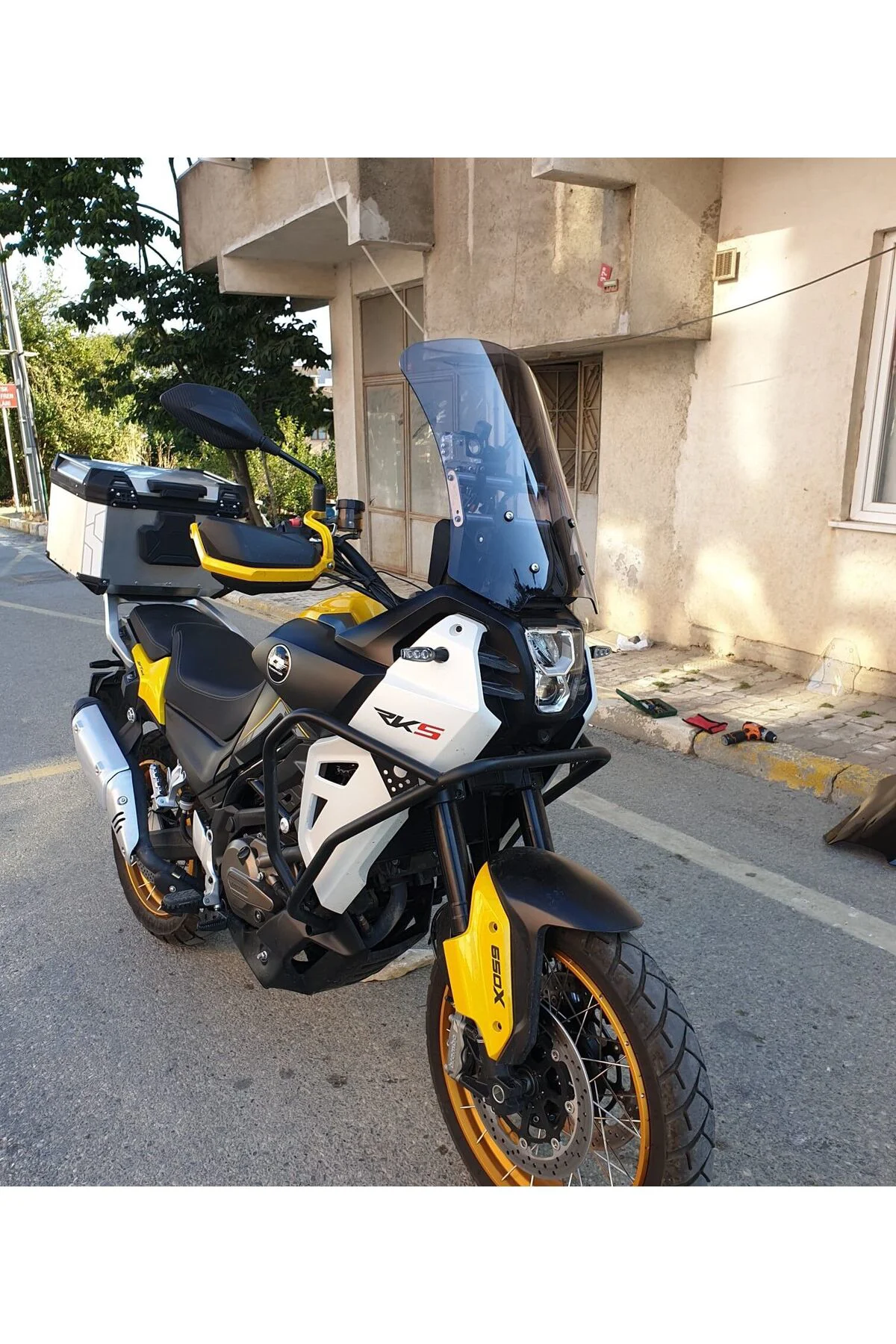 RKS SVT 650 X Ön Cam 2023-2026 Model 50cm Füme Renkli 4mm UZUN