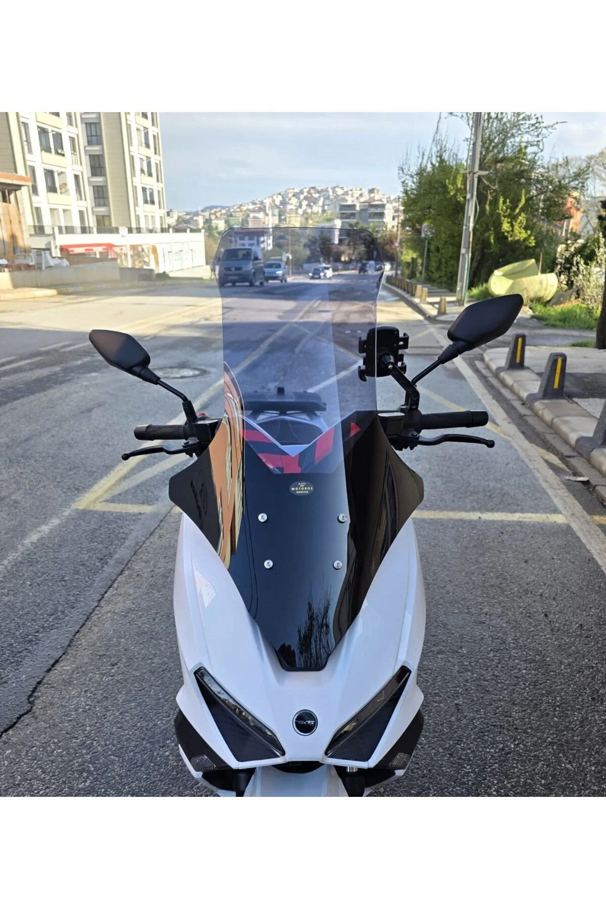 RKS Veloce Ön Cam 2023-2026 Model 43cm Füme Renkli 4mm SPORTİF
