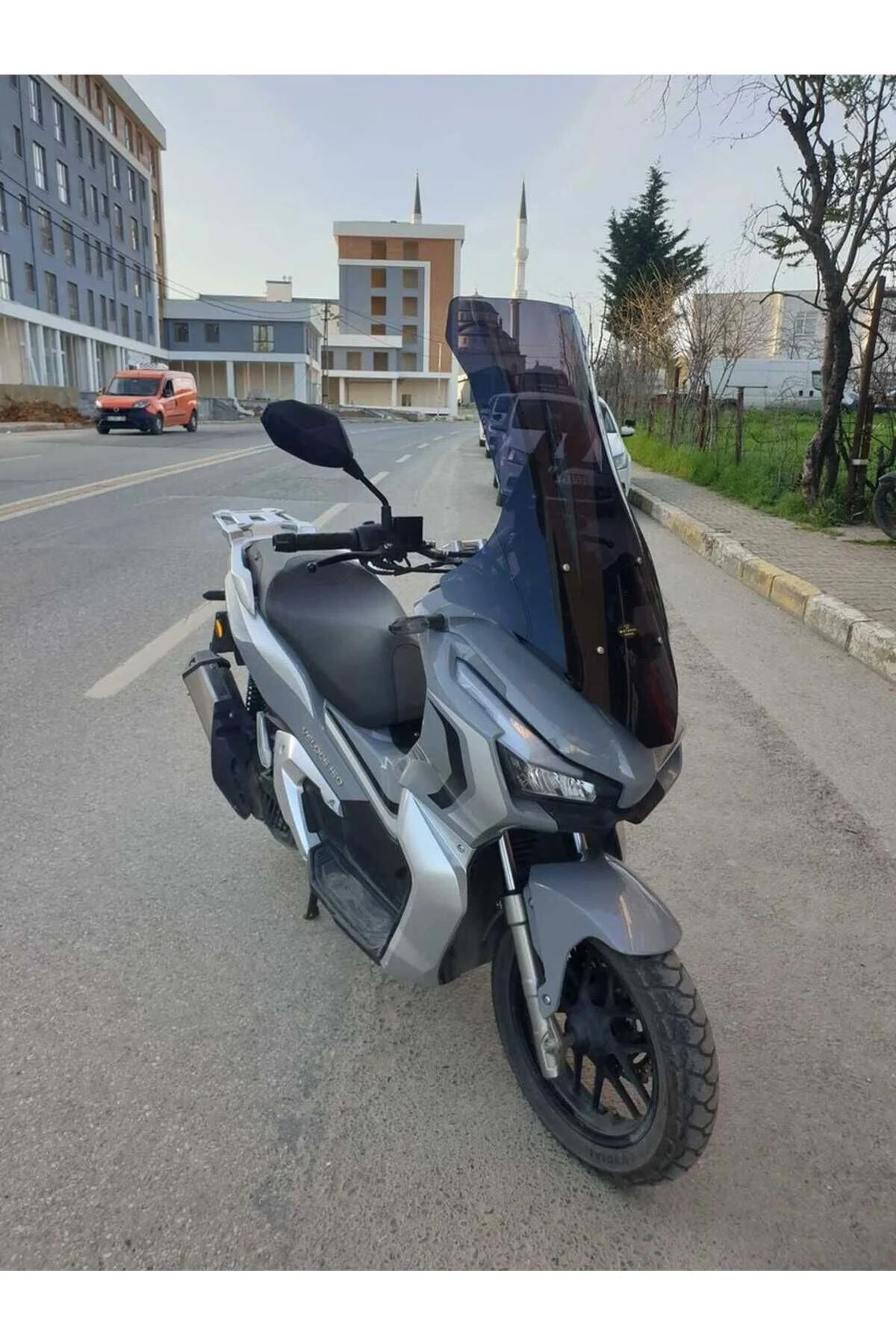 RKS Veloce Ön Cam 2023-2026 Model 78cm Siyah Renkli 4mm UZUN