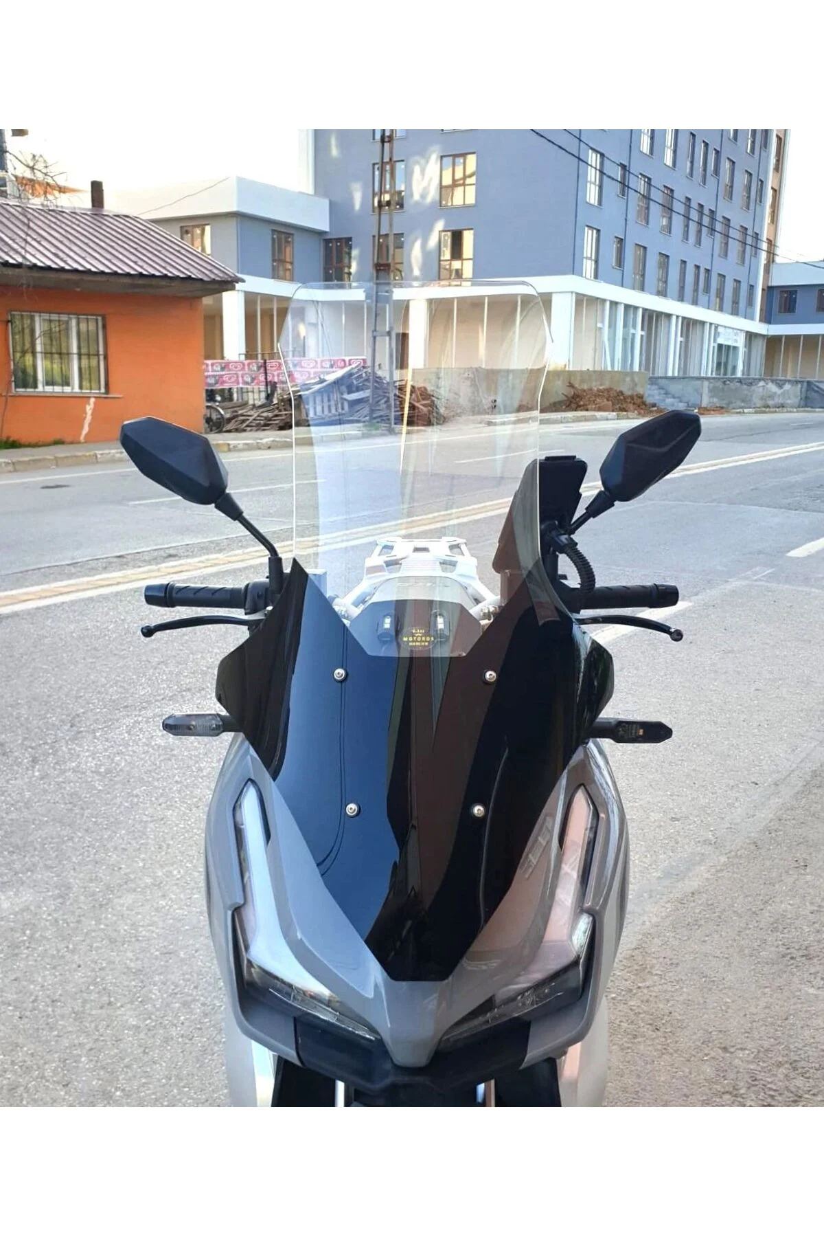 RKS Veloce Ön Cam 2023-2026 Model 78cm Şeffaf Renkli 4mm UZUN