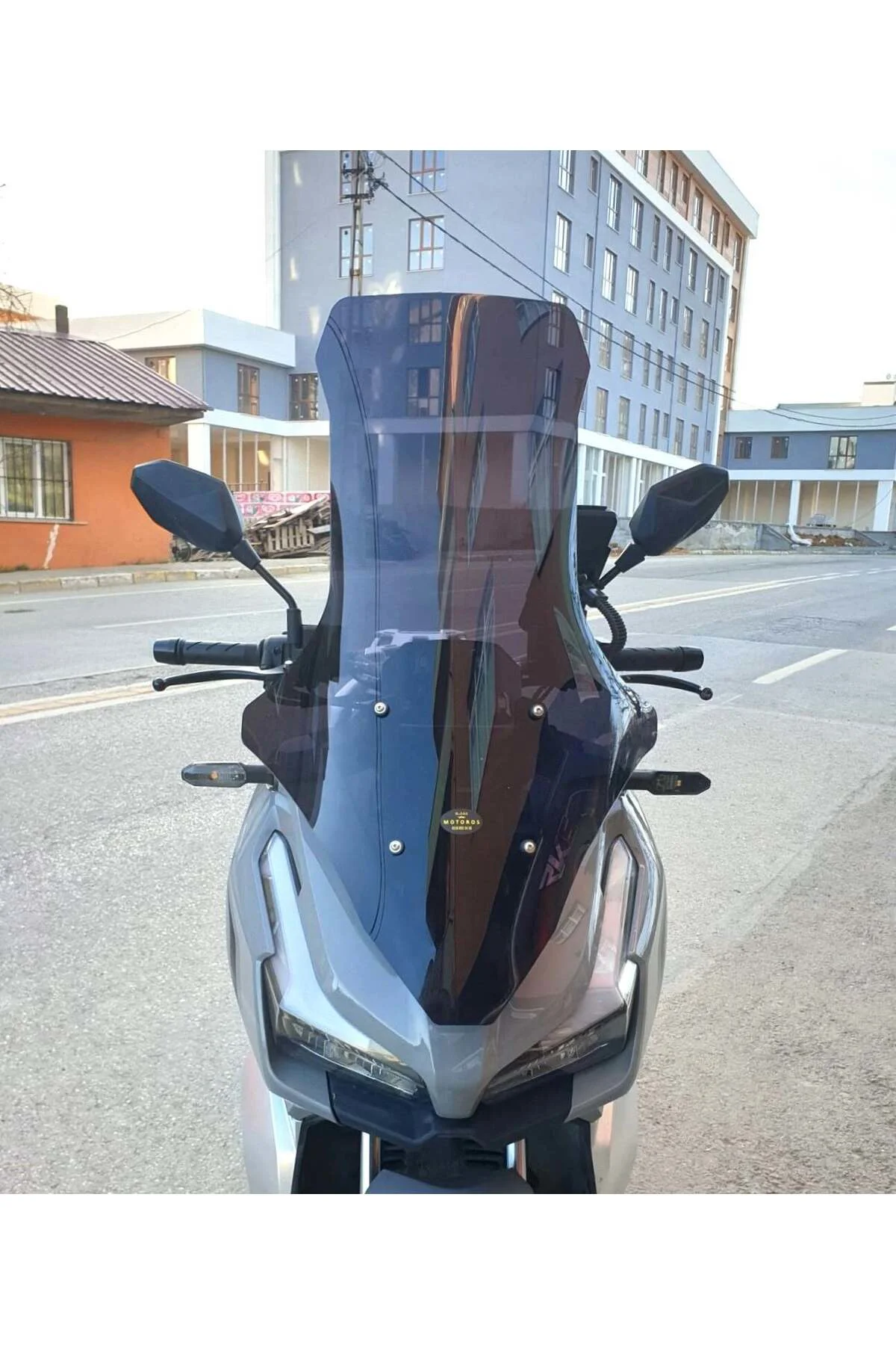 RKS Veloce Ön Cam 2023-2026 Model 78cm Siyah Renkli 4mm UZUN