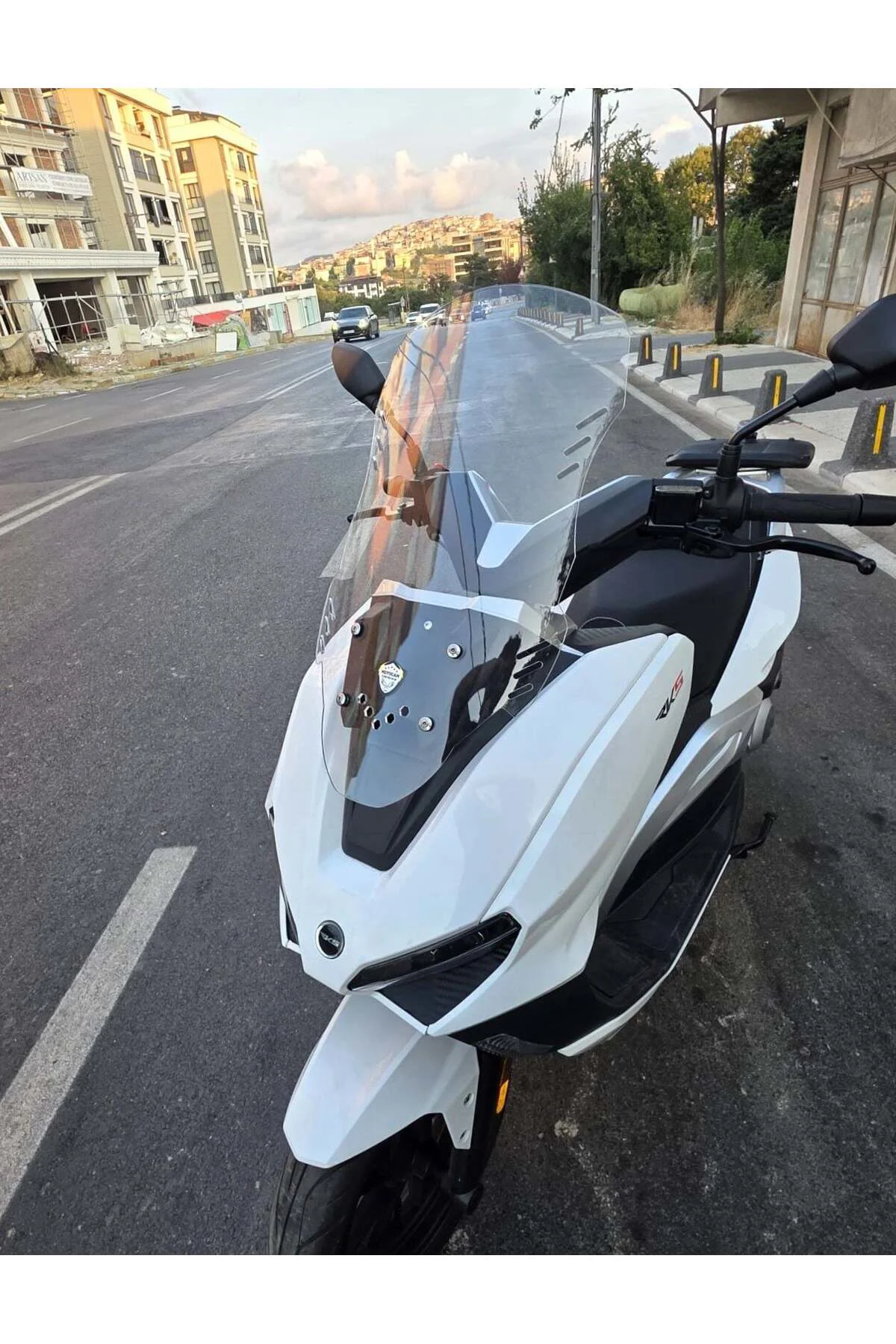 RKS Vieste 249 Ön Cam 2022-2026 Model 55cm Şeffaf Renkli 4mm KISA