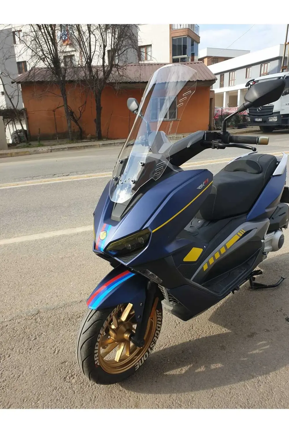 Rks Vieste 249 Ön Cam 2022 2024 Model 75cm Şeffaf Renkli 4mm UZUN