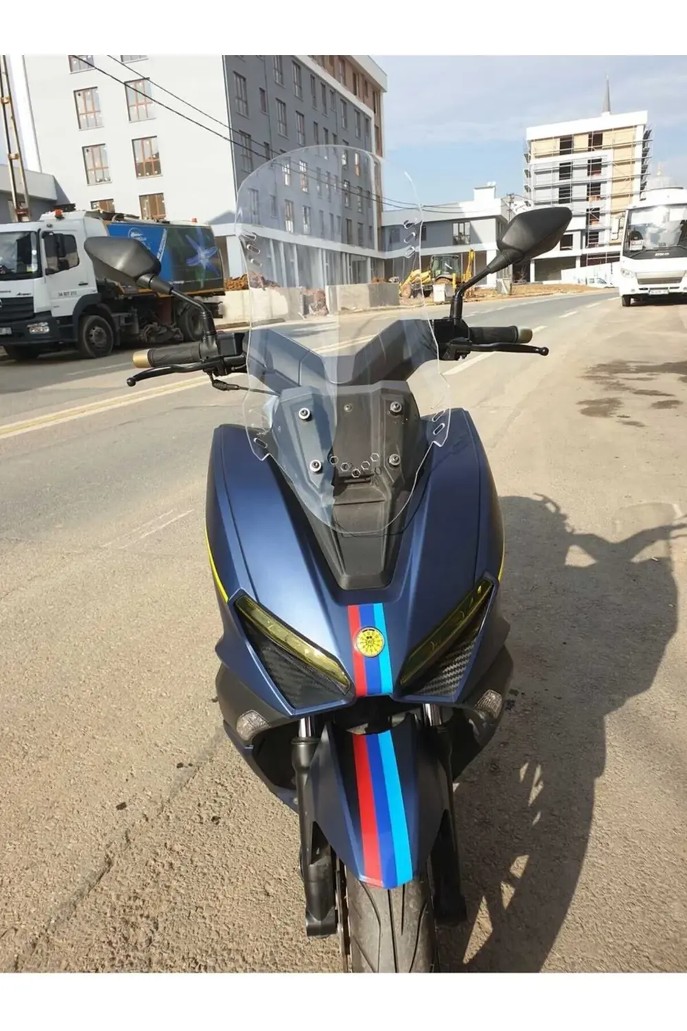 RKS Vieste 249 Ön Cam 2022-2025 Model 65cm Şeffaf Renkli 4mm ORTA