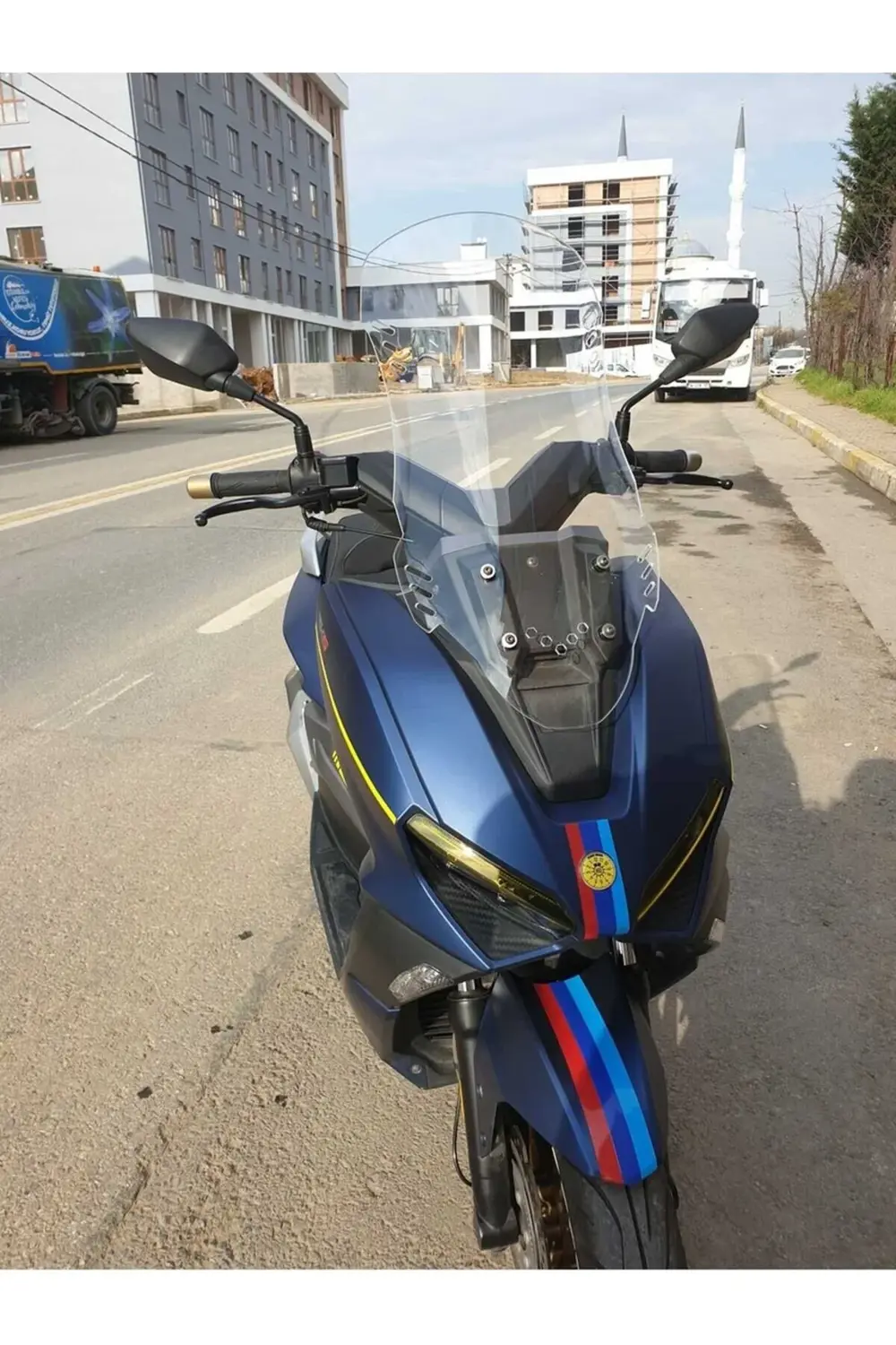 RKS Vieste 249 Ön Cam 2022-2025 Model 65cm Şeffaf Renkli 4mm ORTA