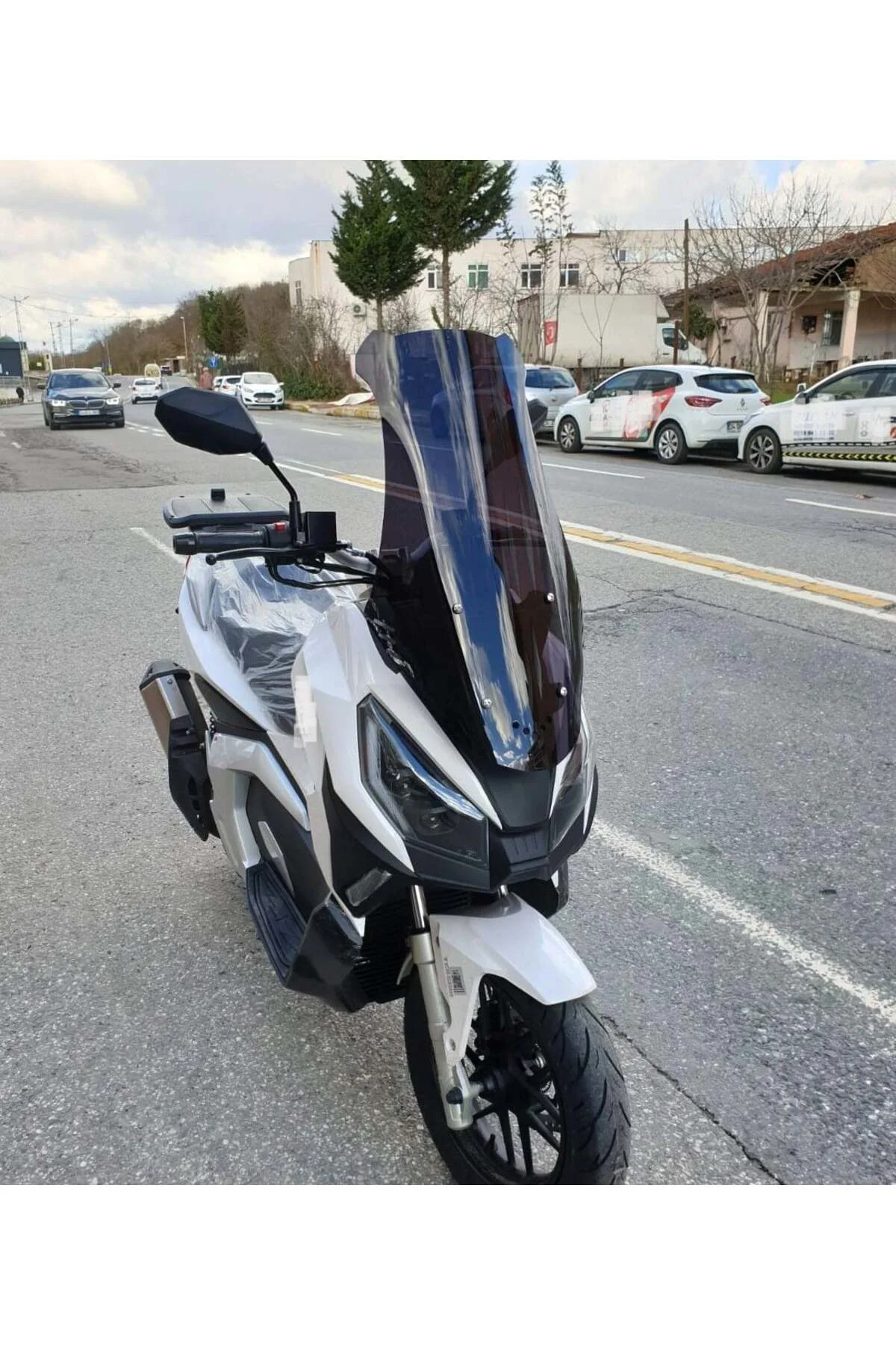 RMG Moto Gusto Dream 150 Ön Cam 2023-2026 Model 65cm Siyah Renkli 4mm ORTA BOYLU