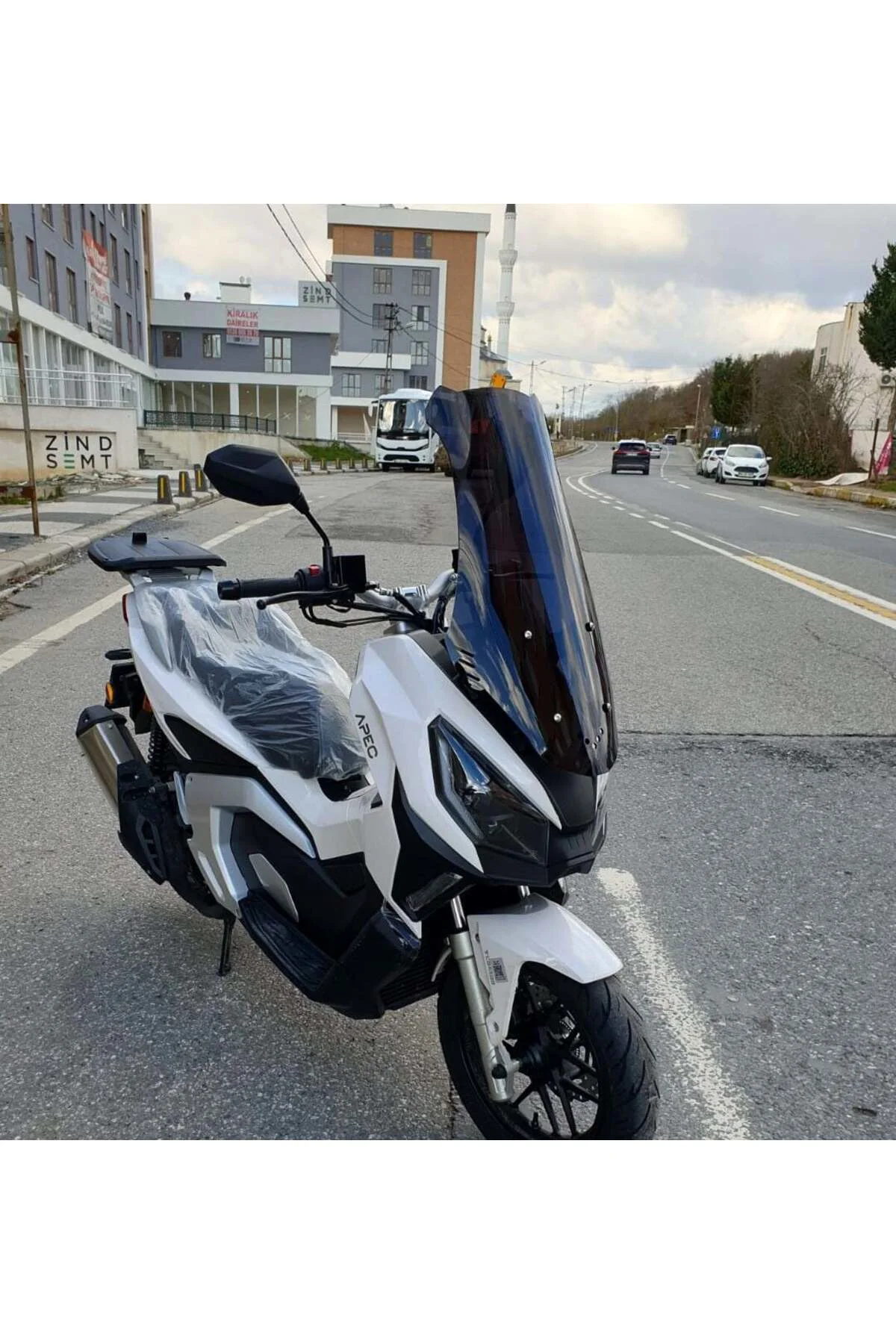 RMG Moto Gusto Dream 150 Ön Cam 2023-2026 Model 65cm Siyah Renkli 4mm ORTA BOYLU