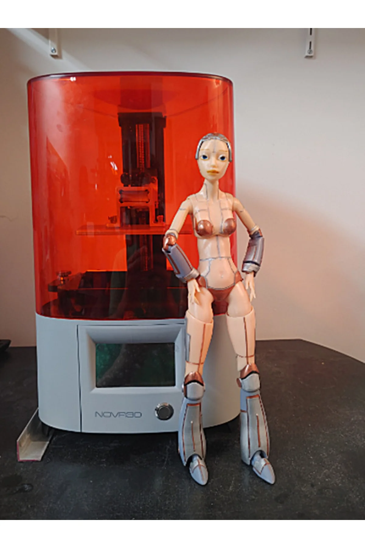 Robot Kadın Robotica Boyalı Figür 22 Cm (BÜYÜK BOY)