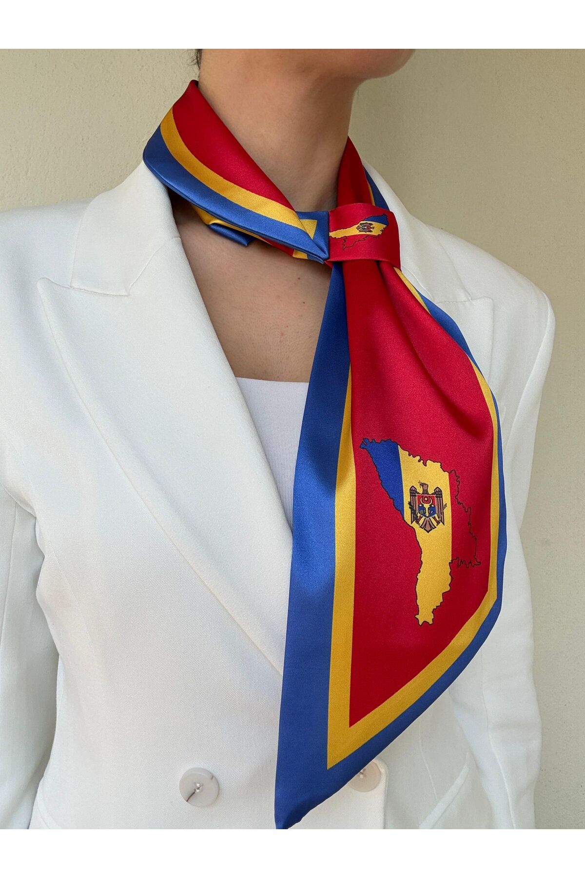 Romanya Bayrak Desenli Kravat Eşarp