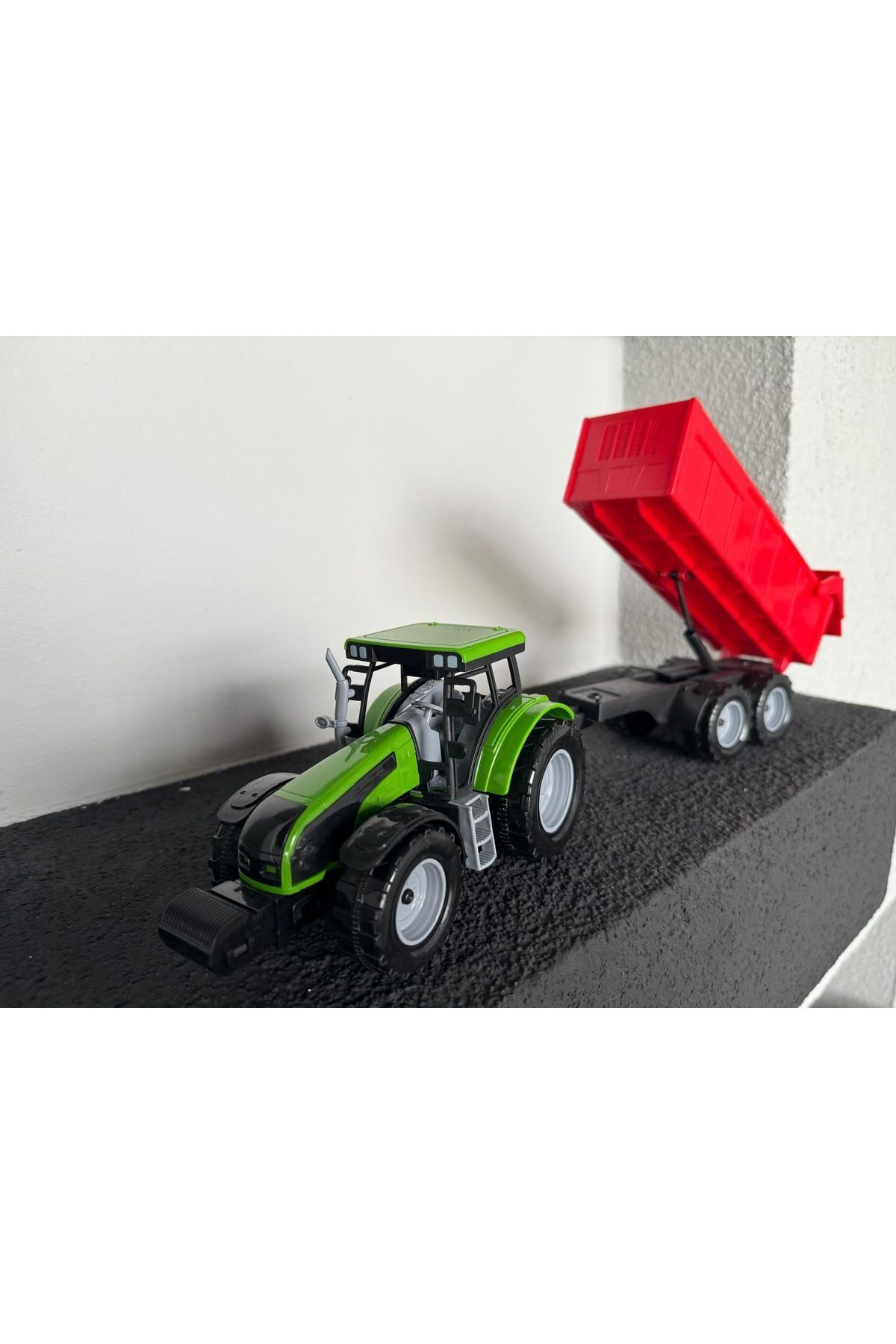 Aya Römorklu Pilli Traktör