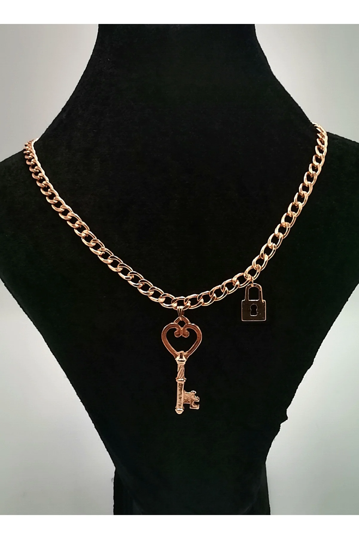 Rose Gold Renk Zincirli Figürlü Lüks Kararmaz Kolye
