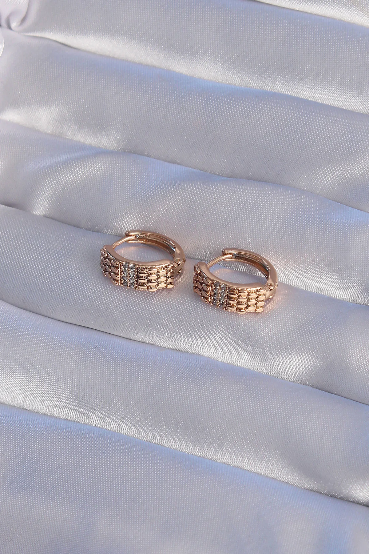 Rose Gold Zirkon Taşlı İşlemeli Halka Küpe - XUPİNG 5886