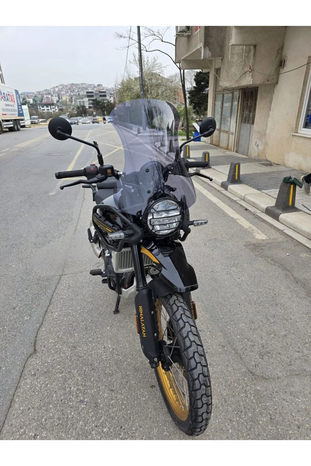 Royal Enfield Himalayan 450 Ön Cam 2023-2026 Model 49cm Füme Renk