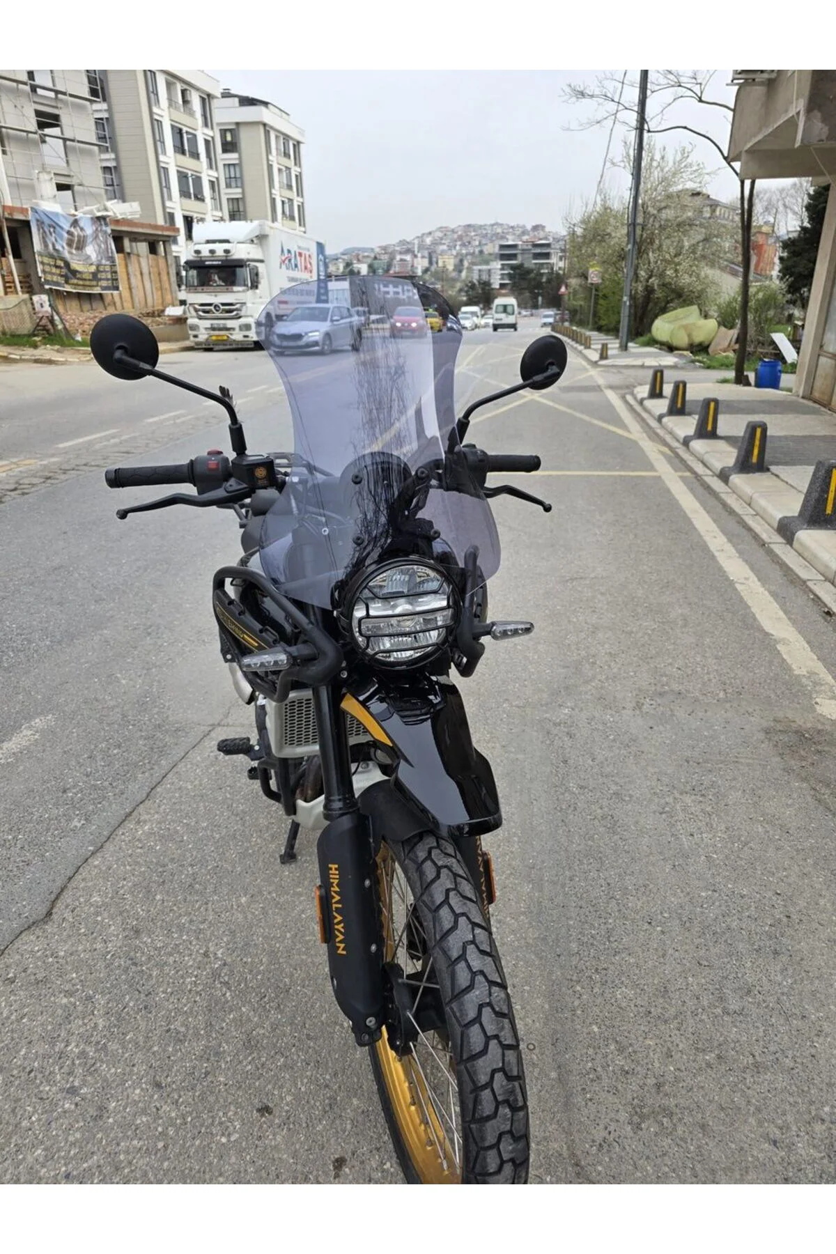 Royal Enfield Himalayan 450 Ön Cam 2023-2026 Model 49cm Füme Renk
