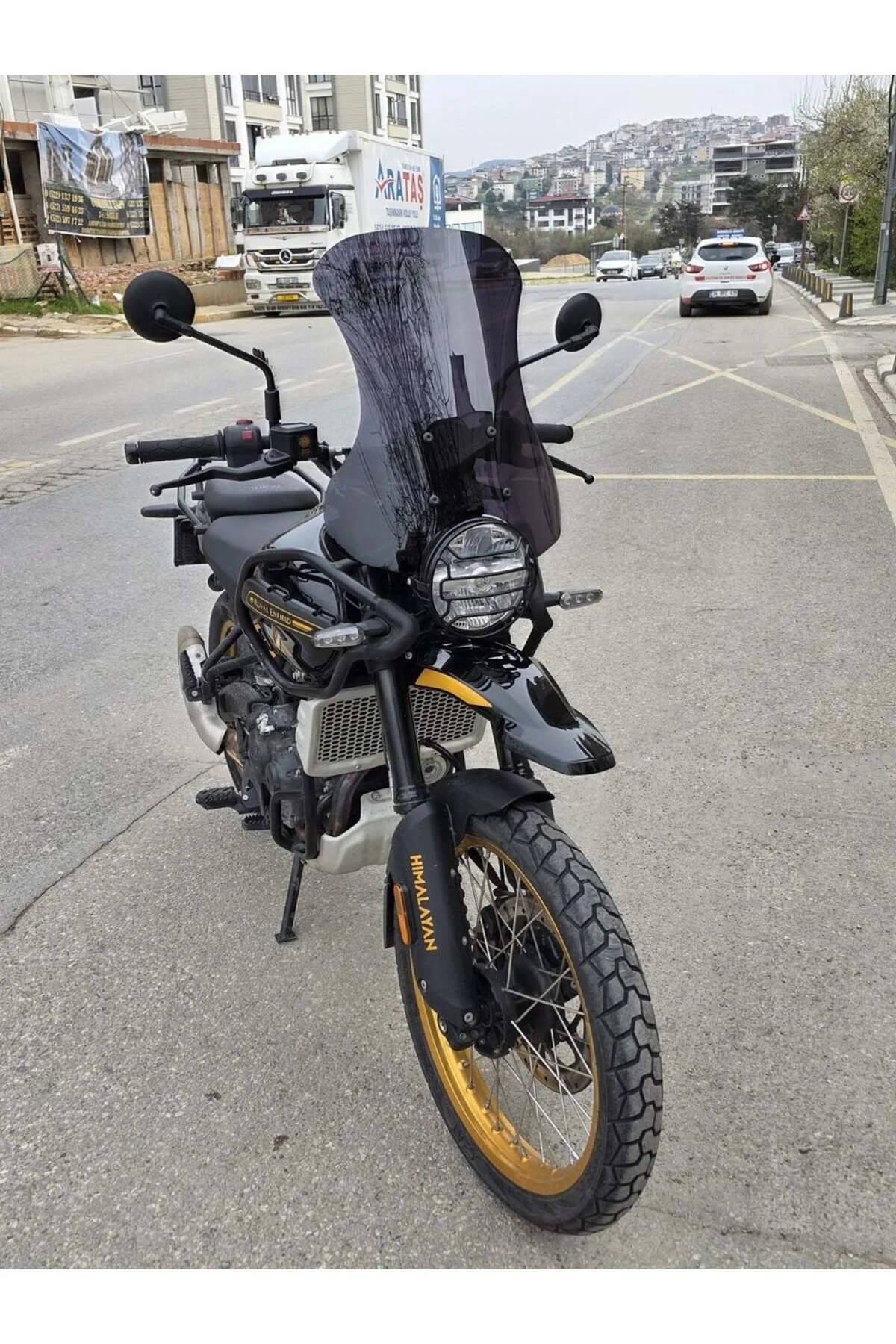 Royal Enfield Himalayan 450 Ön Cam 2023-2026 Model 49cm Siyah Ren