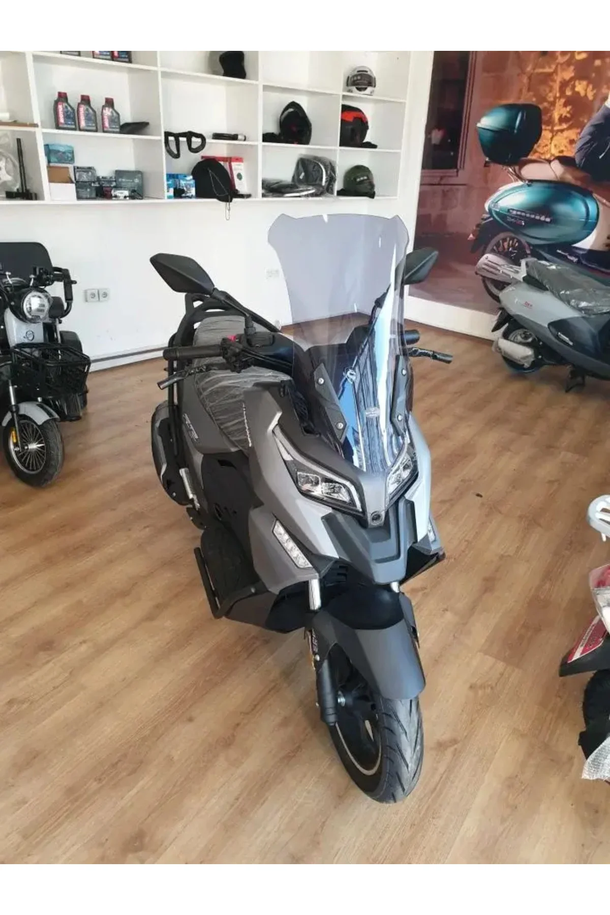 RT2 Ragner Ön Cam 2023-2026 Model 56cm Füme Renkli 4mm UZUN