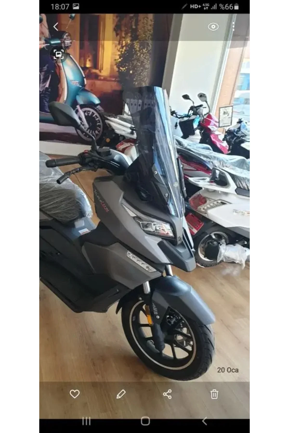 RT2 Ragner Ön Cam 2023-2026 Model 56cm Siyah Renkli 4mm UZUN