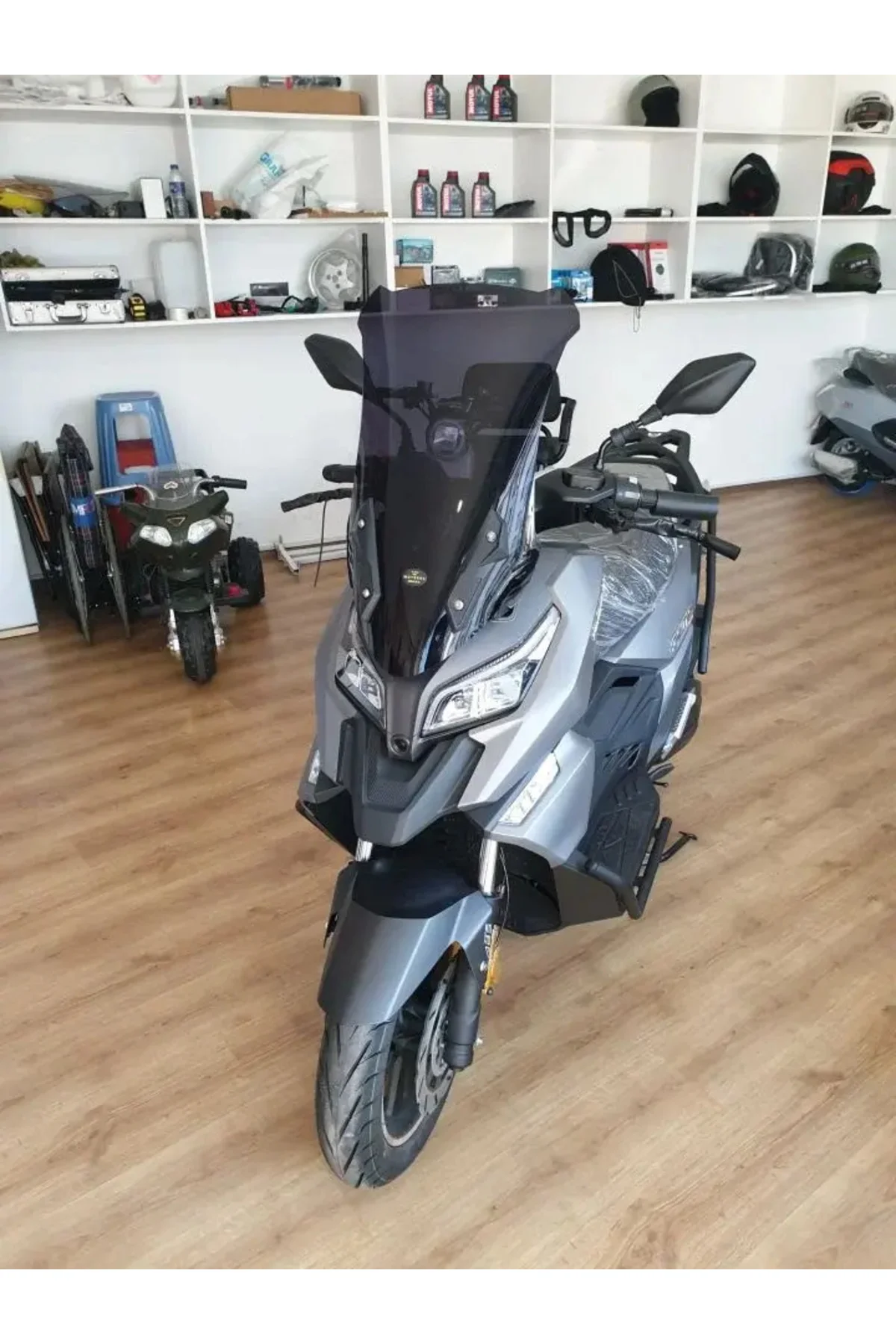 RT2 Ragner Ön Cam 2023-2026 Model 56cm Siyah Renkli 4mm UZUN