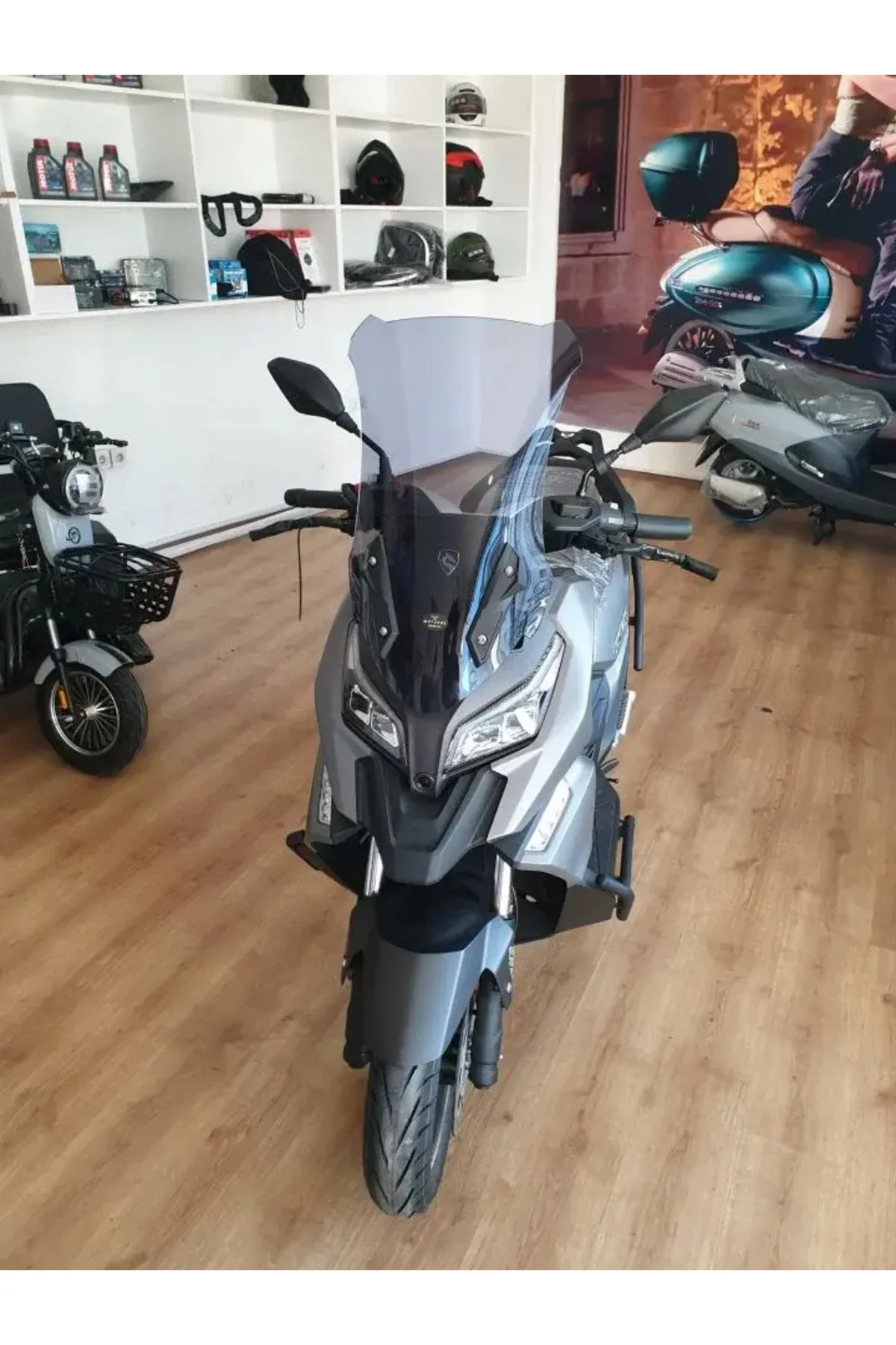 RT2 Ragner Ön Cam 2023-2026 Model 56cm Füme Renkli 4mm UZUN