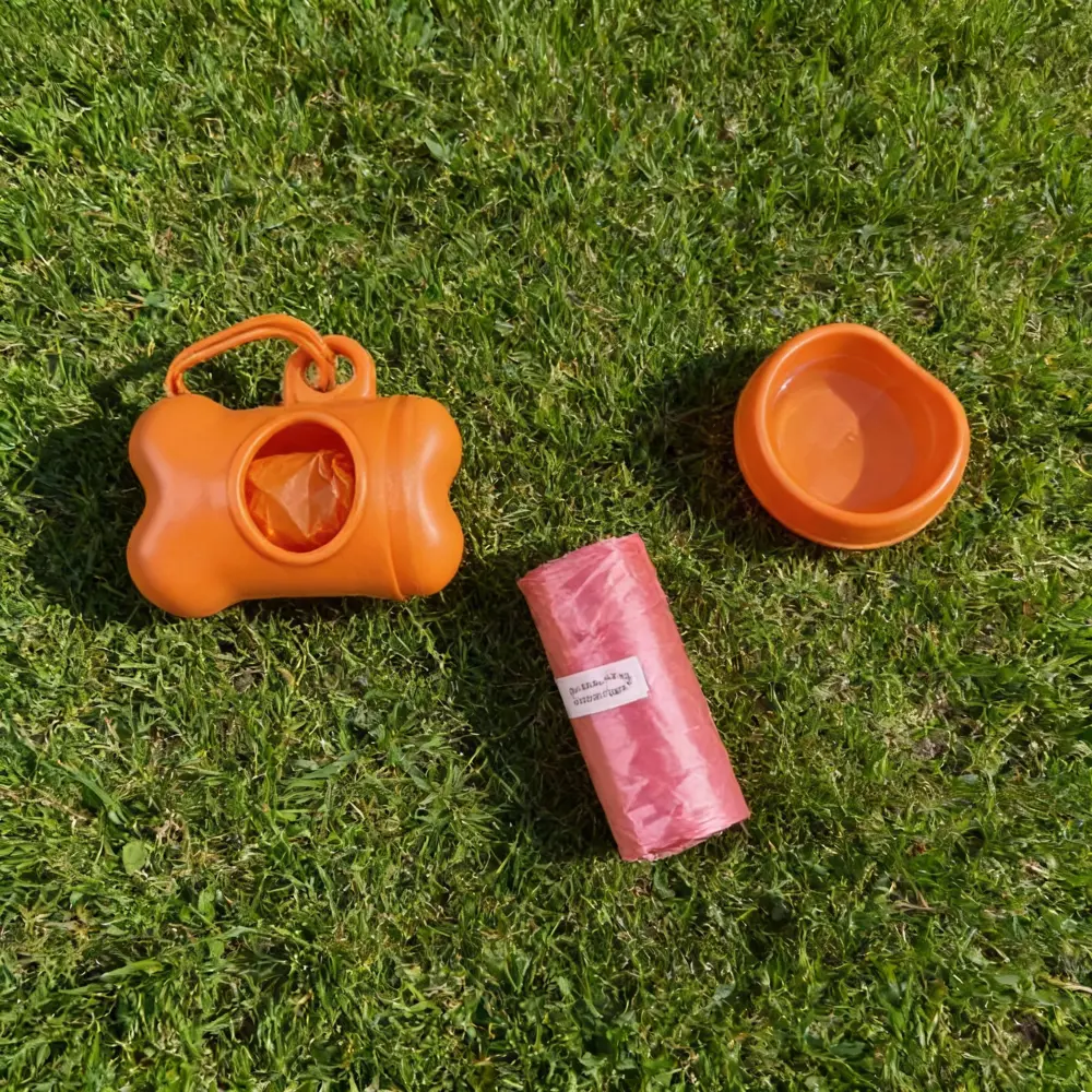 Runaway Köpek Dışkı Poşeti Çantası - Kemik Şekilli Aparat