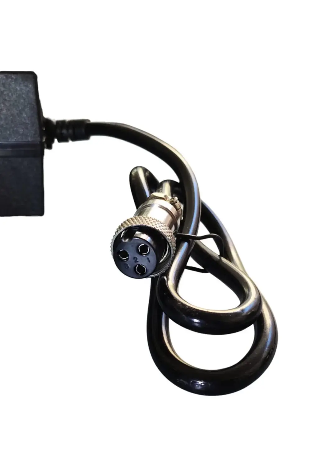 RX5 Elektrikli Scooter Şarj Cihazı – 67.2V 5A | 4 Saatte Full Şar RX5 Elektrikli Scooter Şarj Cihazı – 67.2V 5A | 4 Saatte Full Şar