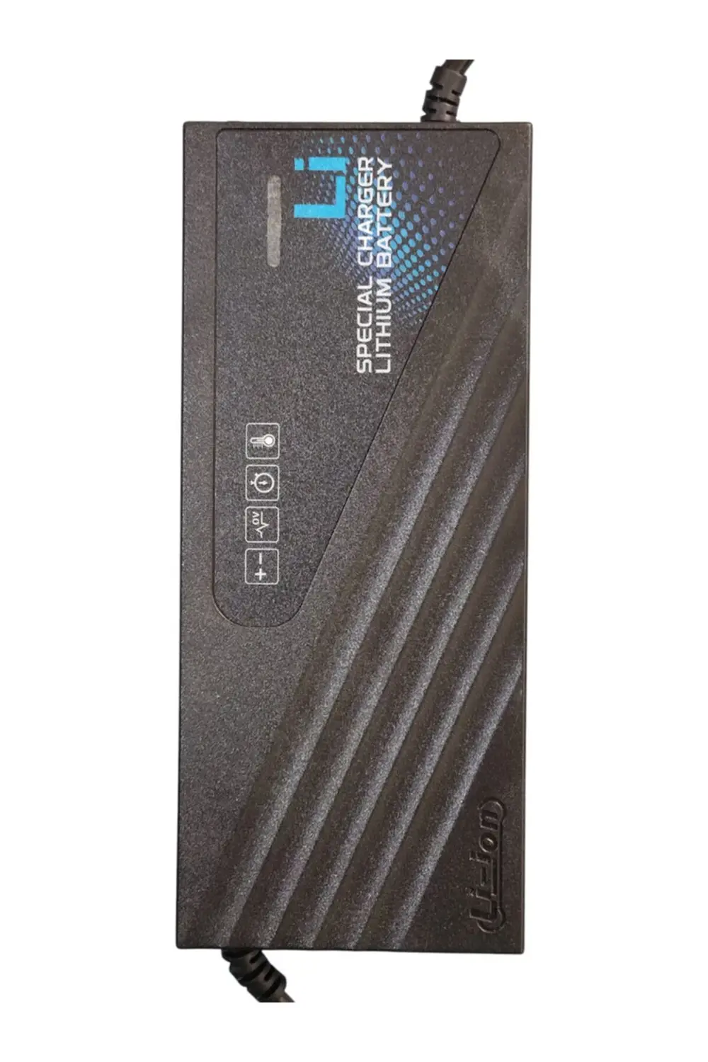 RX7 Elektrikli Scooter Şarj Cihazı – 67.2V 5A | 5 Saatte Full Şar RX7 Elektrikli Scooter Şarj Cihazı – 67.2V 5A | 5 Saatte Full Şar