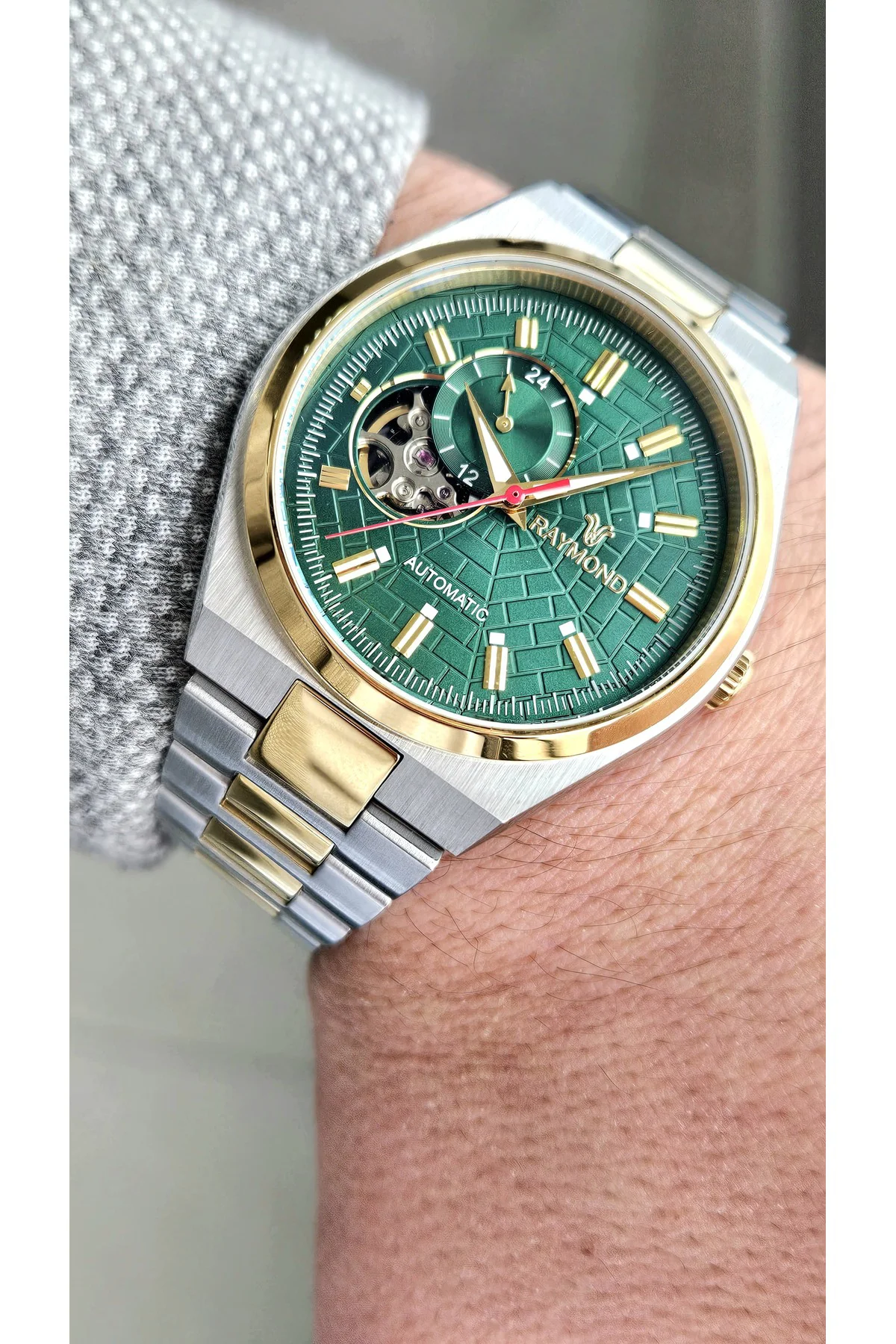 RYM-250424 RAYMOND OTOMATİK ERKEK KOL SAATİ- 2 YIL GARANTİ - PASLANMAZ ÇELİK RYM-250424 RAYMOND OTOMATİK ERKEK KOL SAATİ- 2 YIL GARANTİ - PASLANMAZ ÇELİK