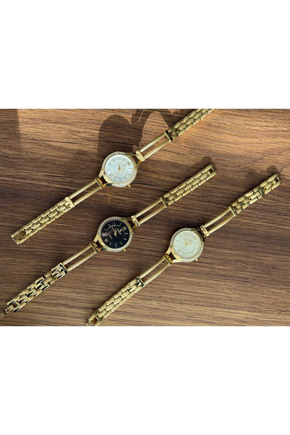 RYM-5034 QUARTZ KADIN KOL SAATİ - SU GEÇİRMEZ - ÇELİK KASA VE KORDON - 2 YIL GARANTİ GOLD-SİYAH