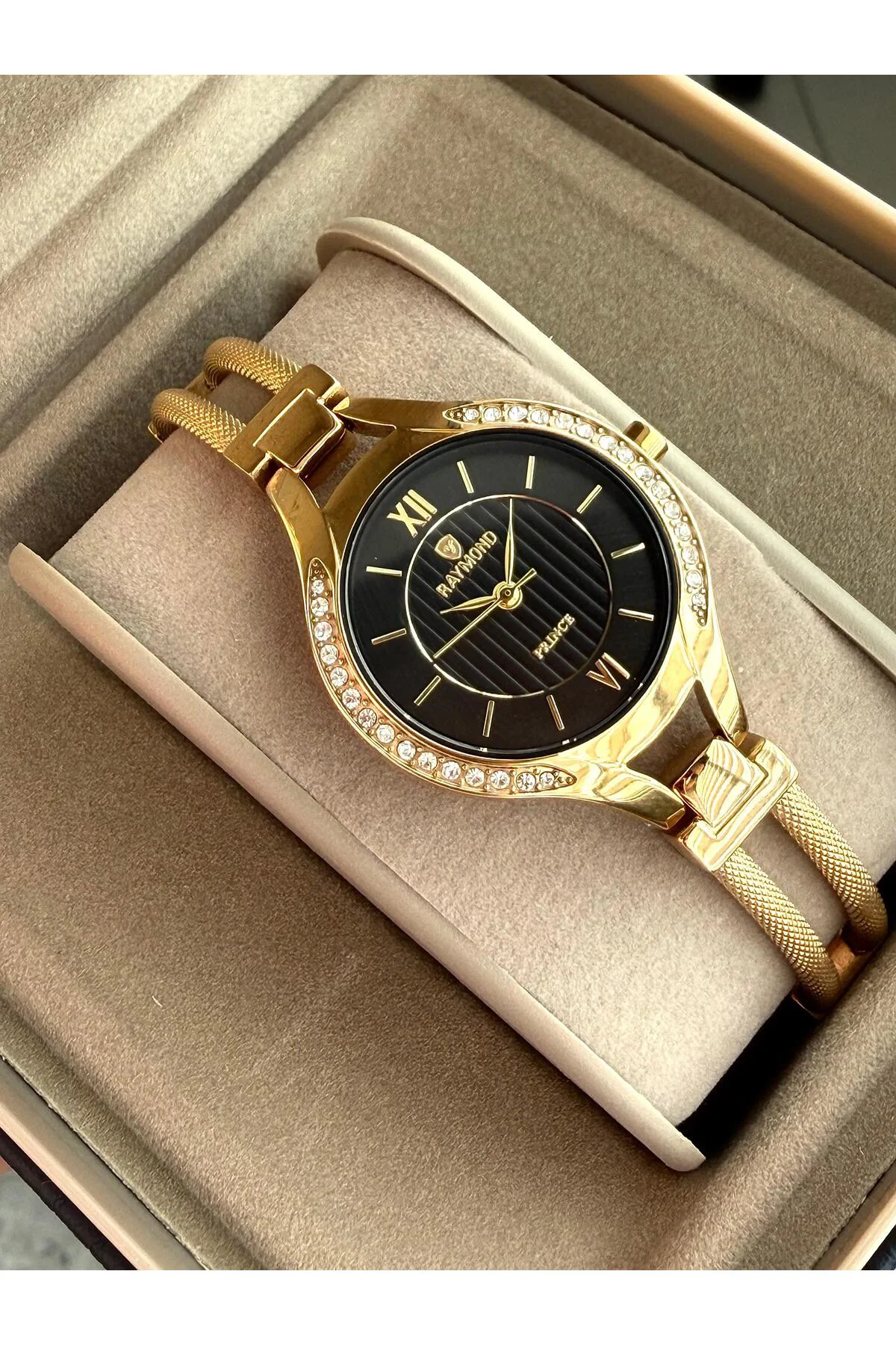 RYM-5034 QUARTZ KADIN KOL SAATİ - SU GEÇİRMEZ - ÇELİK KASA VE KORDON - 2 YIL GARANTİ GOLD-SİYAH