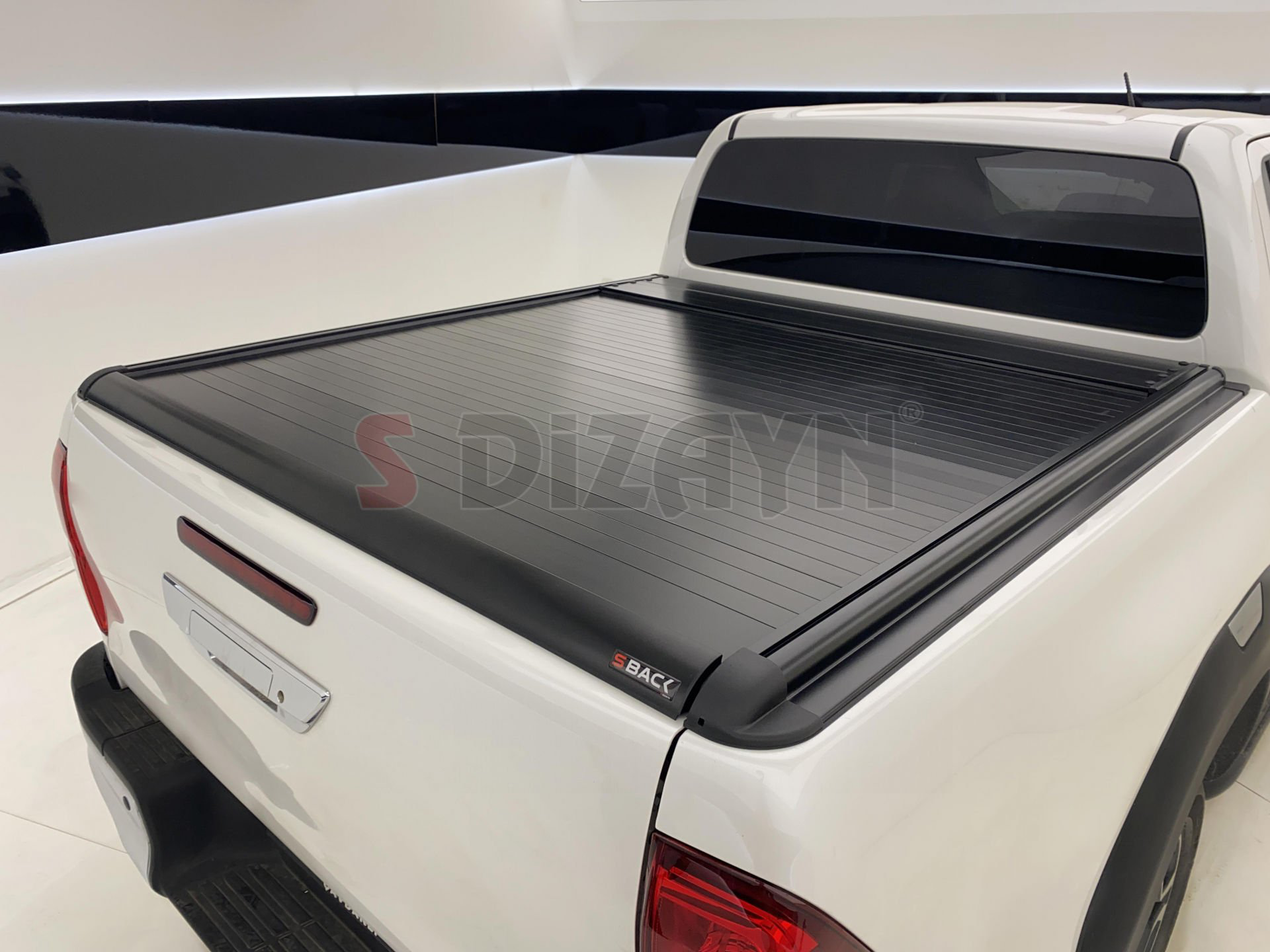 S-Dizayn Isuzu D-Max 3 S-Back Sürgülü Kapak Siyah V1 2019 Üzeri S-Dizayn Isuzu D-Max 3 S-Back Sürgülü Kapak Siyah V1 2019 Üzeri