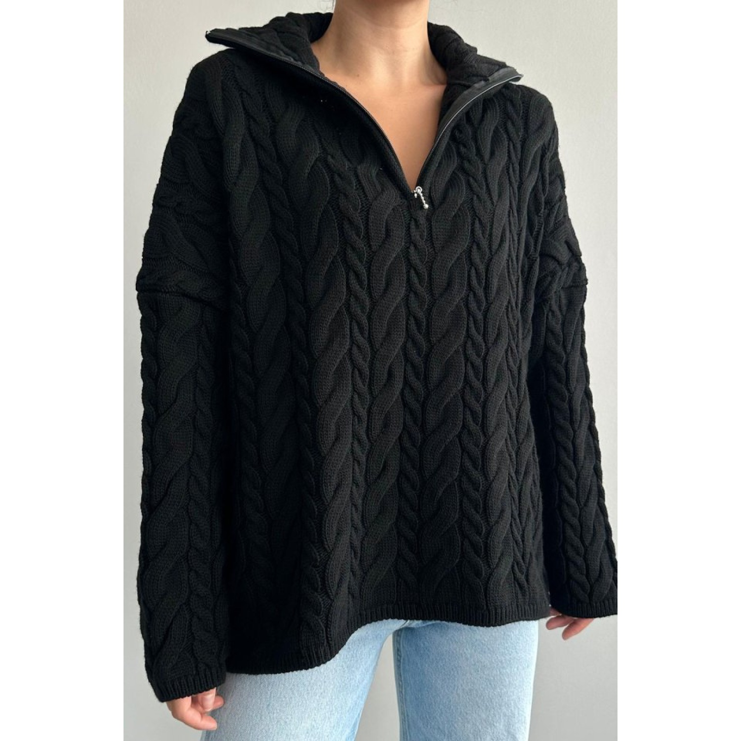 Saç Örgülü Fermuarlı Kazak - Siyah