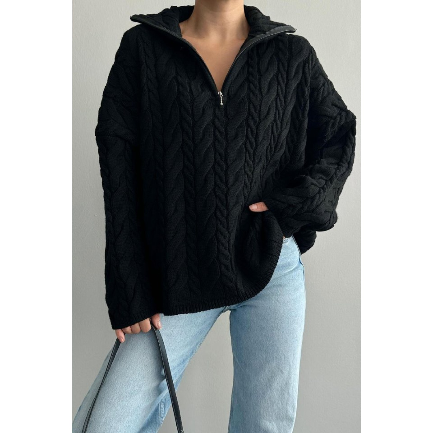 Saç Örgülü Fermuarlı Kazak - Siyah