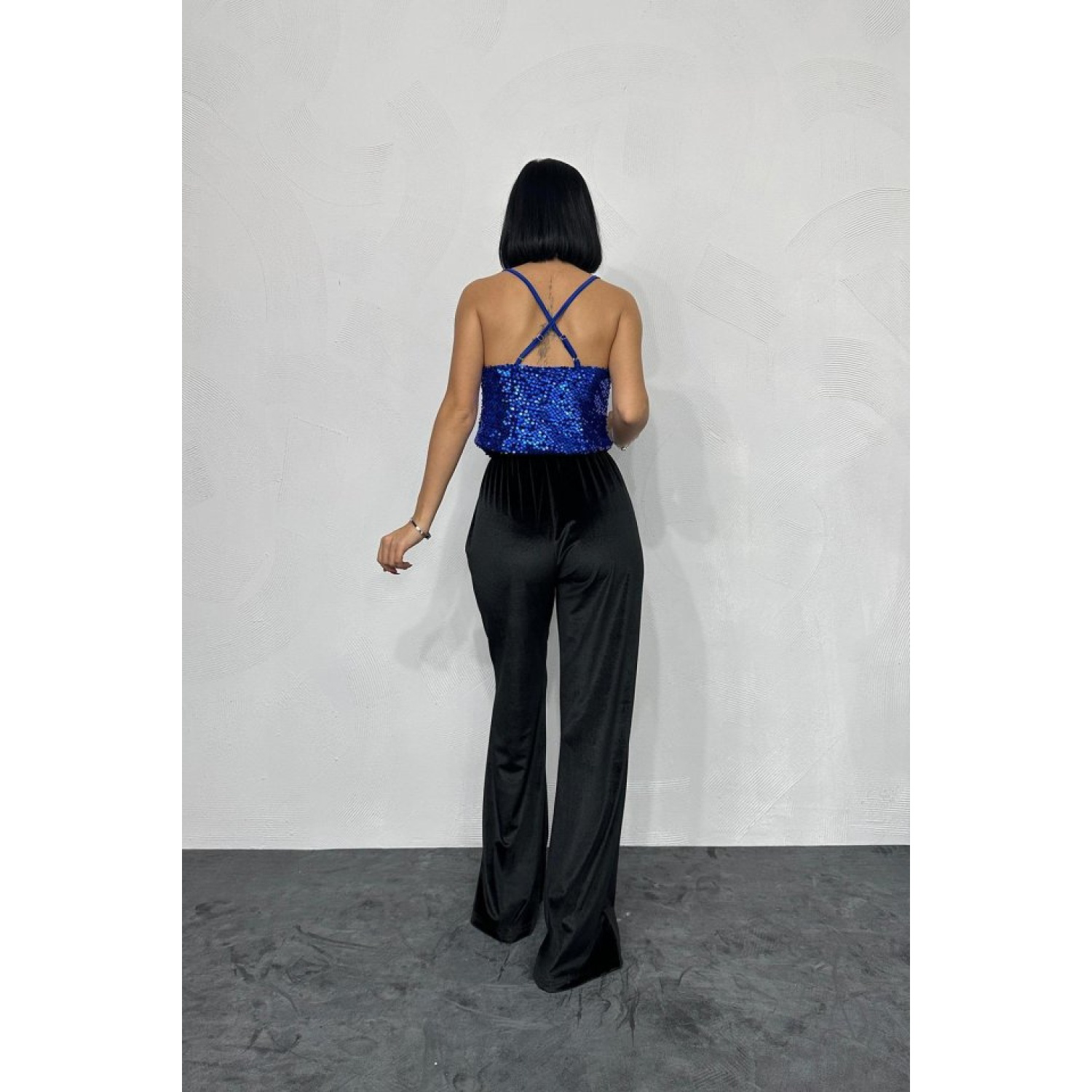 Saks Lucky Life Kadın Askılı Degaje Bluz Saks Lucky Life Kadın Askılı Degaje Bluz