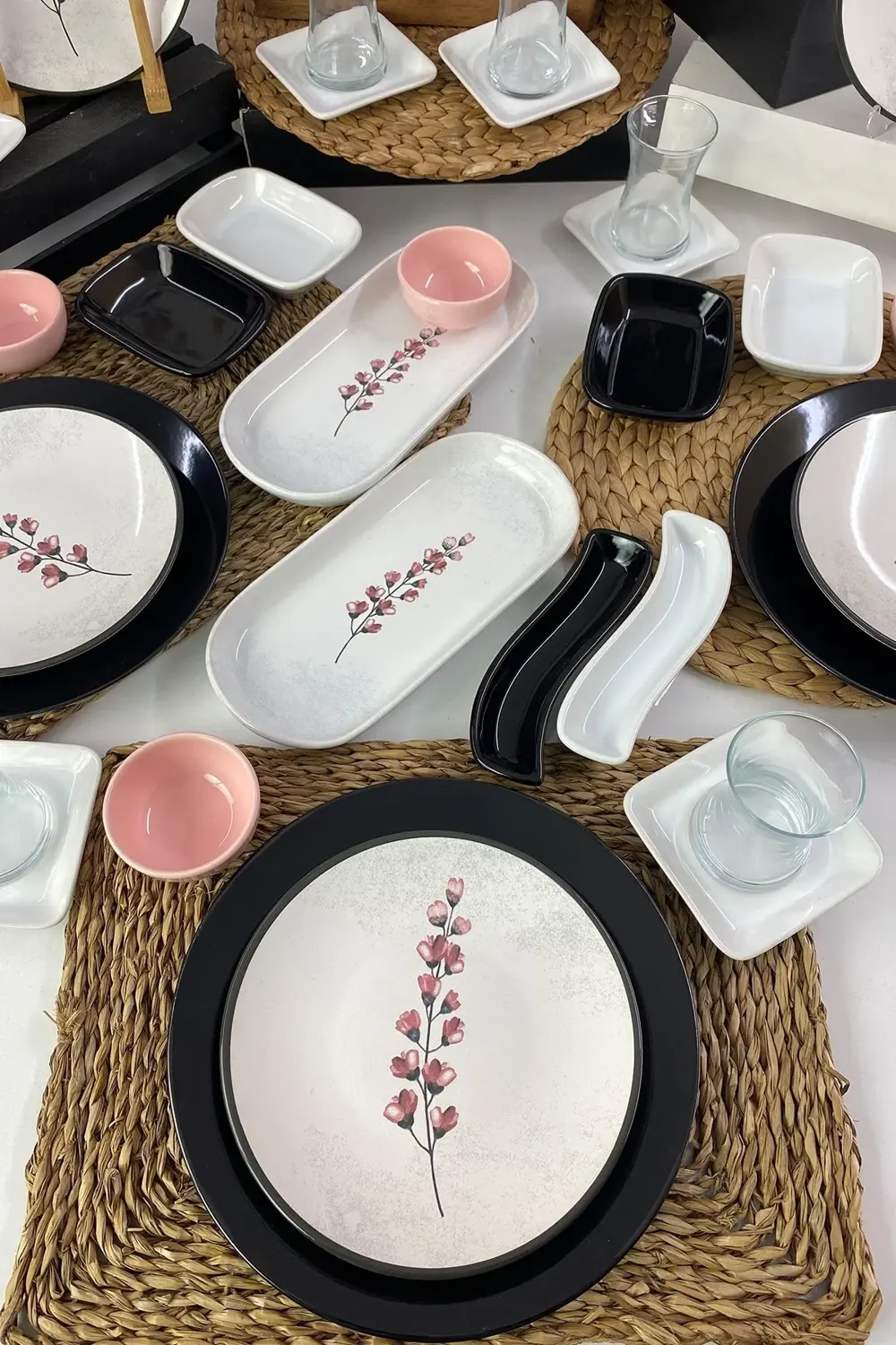 Keramika Sakura 36 Parça 6 Kişilik Kahvaltı Takımı