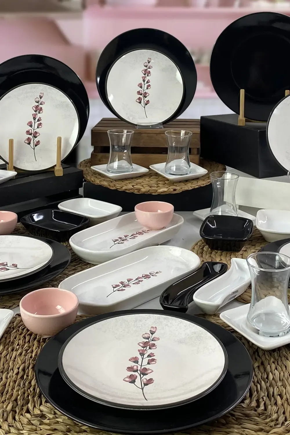 Keramika Sakura 36 Parça 6 Kişilik Kahvaltı Takımı