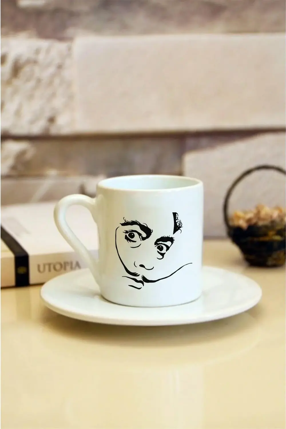 Salvador Dali Baskılı Beyaz Türk Kahvesi Fincanı