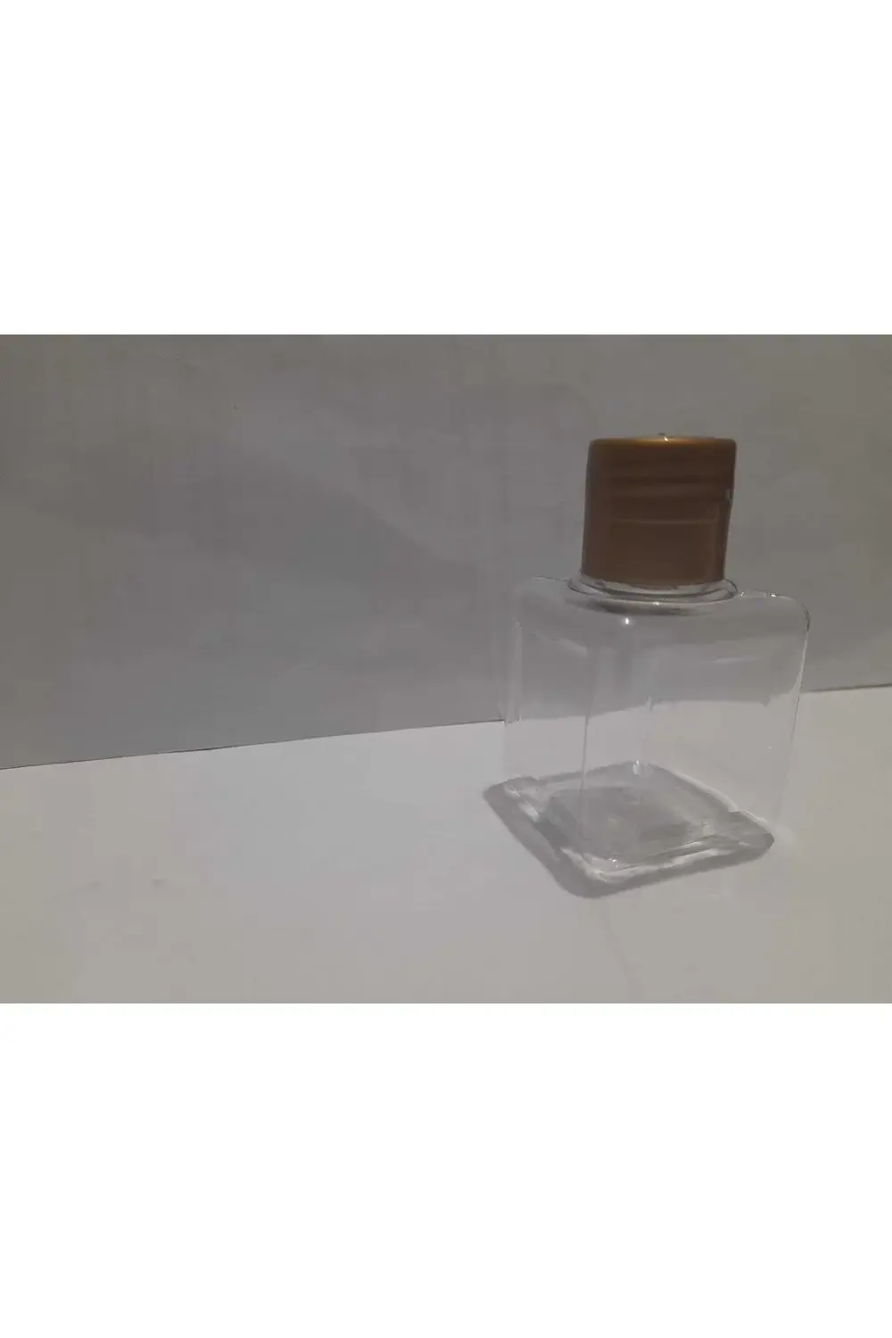 Şampuan Saç Kremi Duş Jeli Şişesi. Kuaför Şişesi. Kolonya Kozmeti