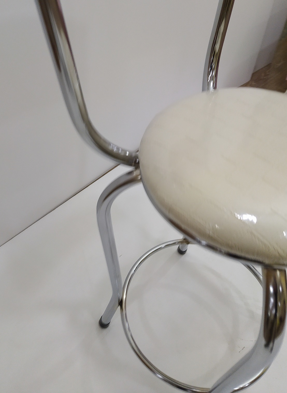 Sandalye 12751 BAR Tipi Yüksek Model KREM Suni deri döşem Metal n