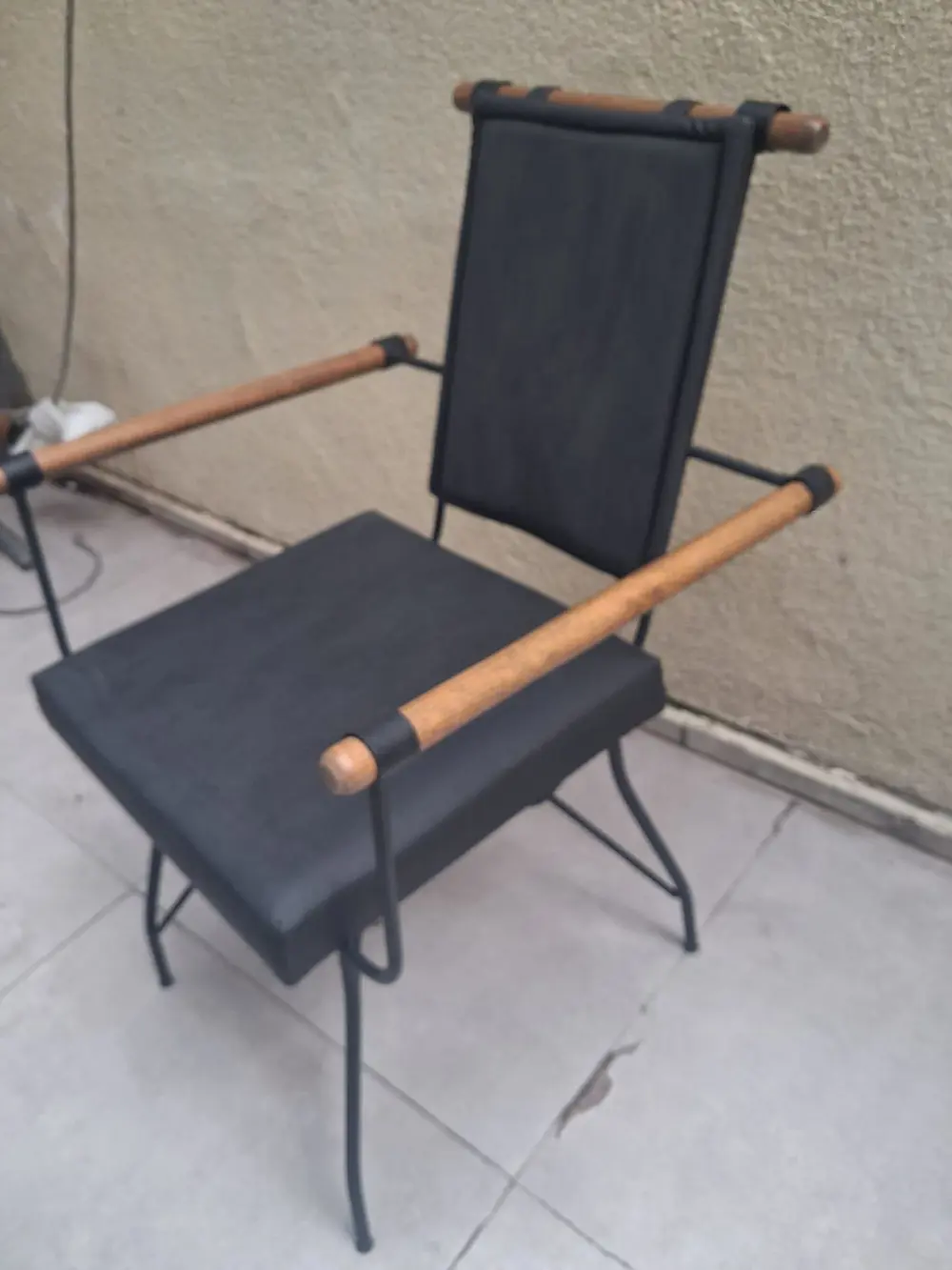 Sandalye 13701 PENYEZ Model Metal Siyah fırın Boya Suni Deri Balk